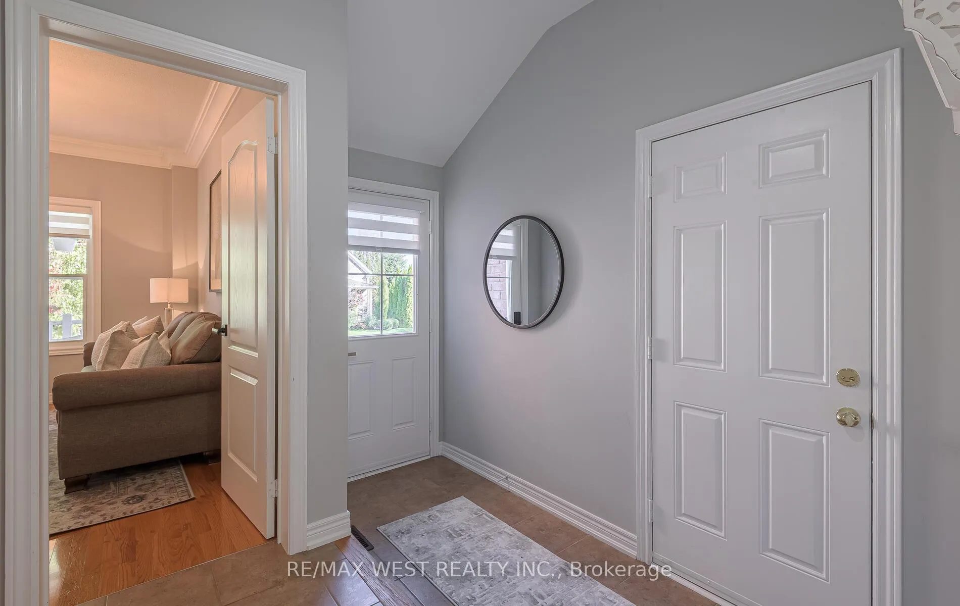 Photo 17 of 41 North Riverdale Drive, Caledon, Inglewood — HOMEH