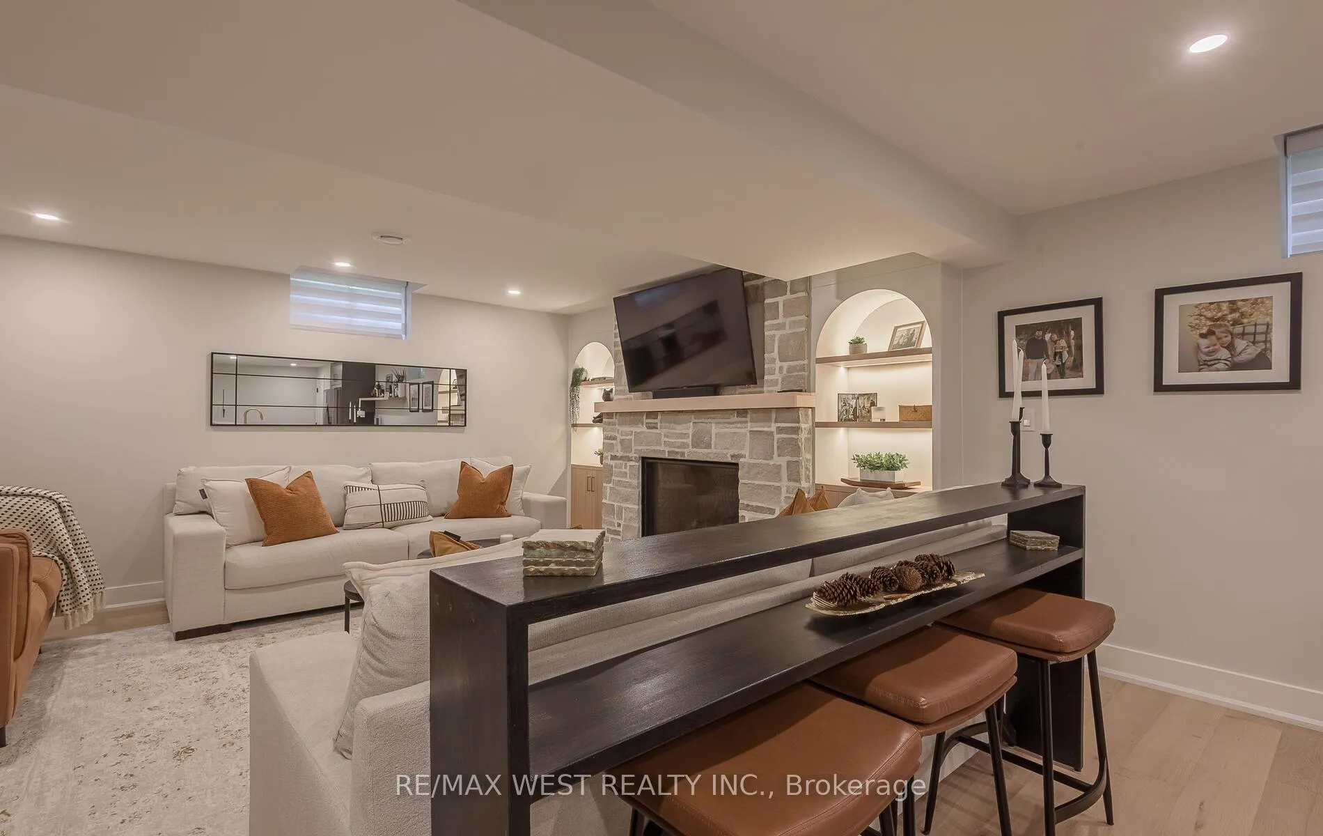 Photo 35 of 41 North Riverdale Drive, Caledon, Inglewood — HOMEH
