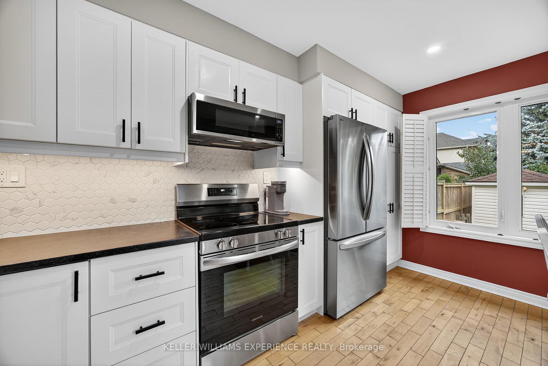 Photo 18 of 100 Brucker Road, Barrie, Holly — HOMEH