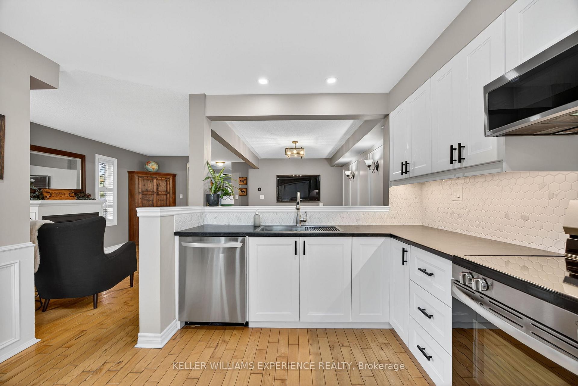 Photo 19 of 100 Brucker Road, Barrie, Holly — HOMEH