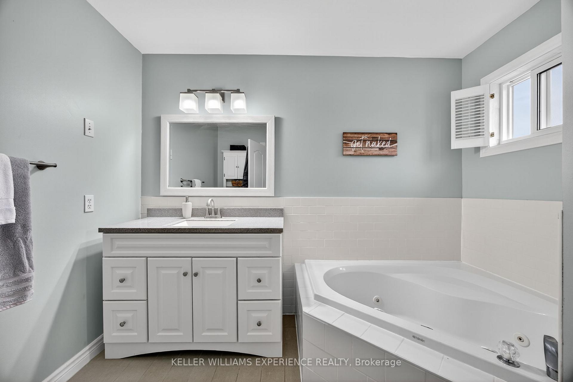 Photo 27 of 100 Brucker Road, Barrie, Holly — HOMEH