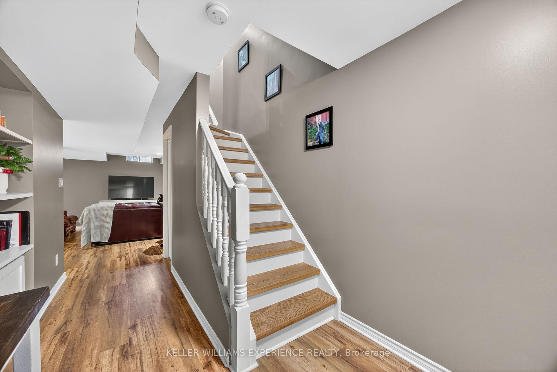 Photo 32 of 100 Brucker Road, Barrie, Holly — HOMEH