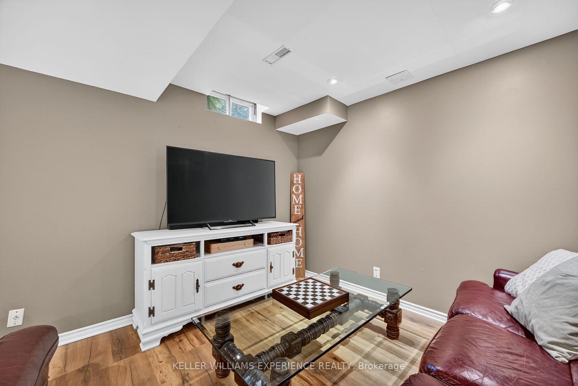Photo 34 of 100 Brucker Road, Barrie, Holly — HOMEH