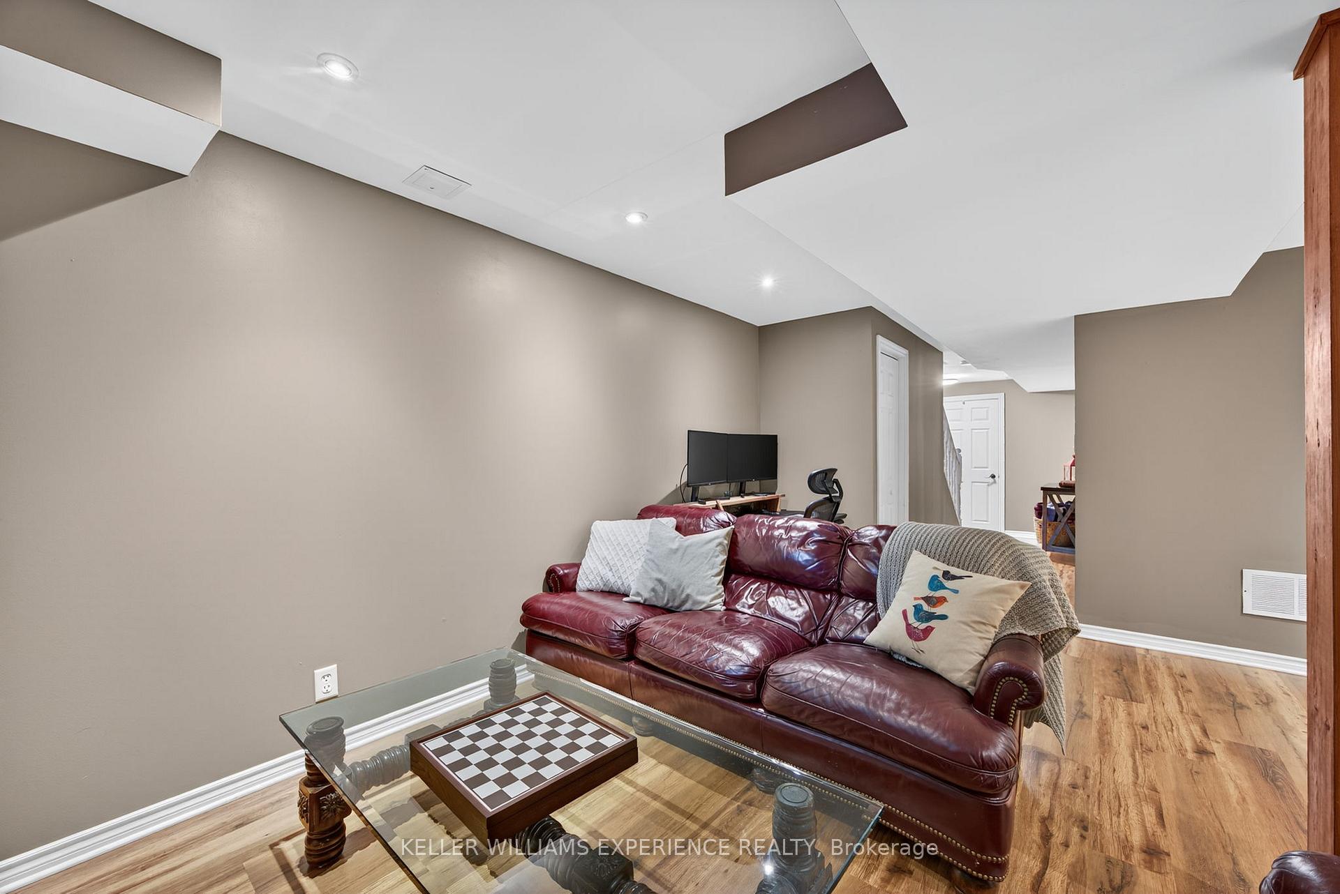 Photo 35 of 100 Brucker Road, Barrie, Holly — HOMEH