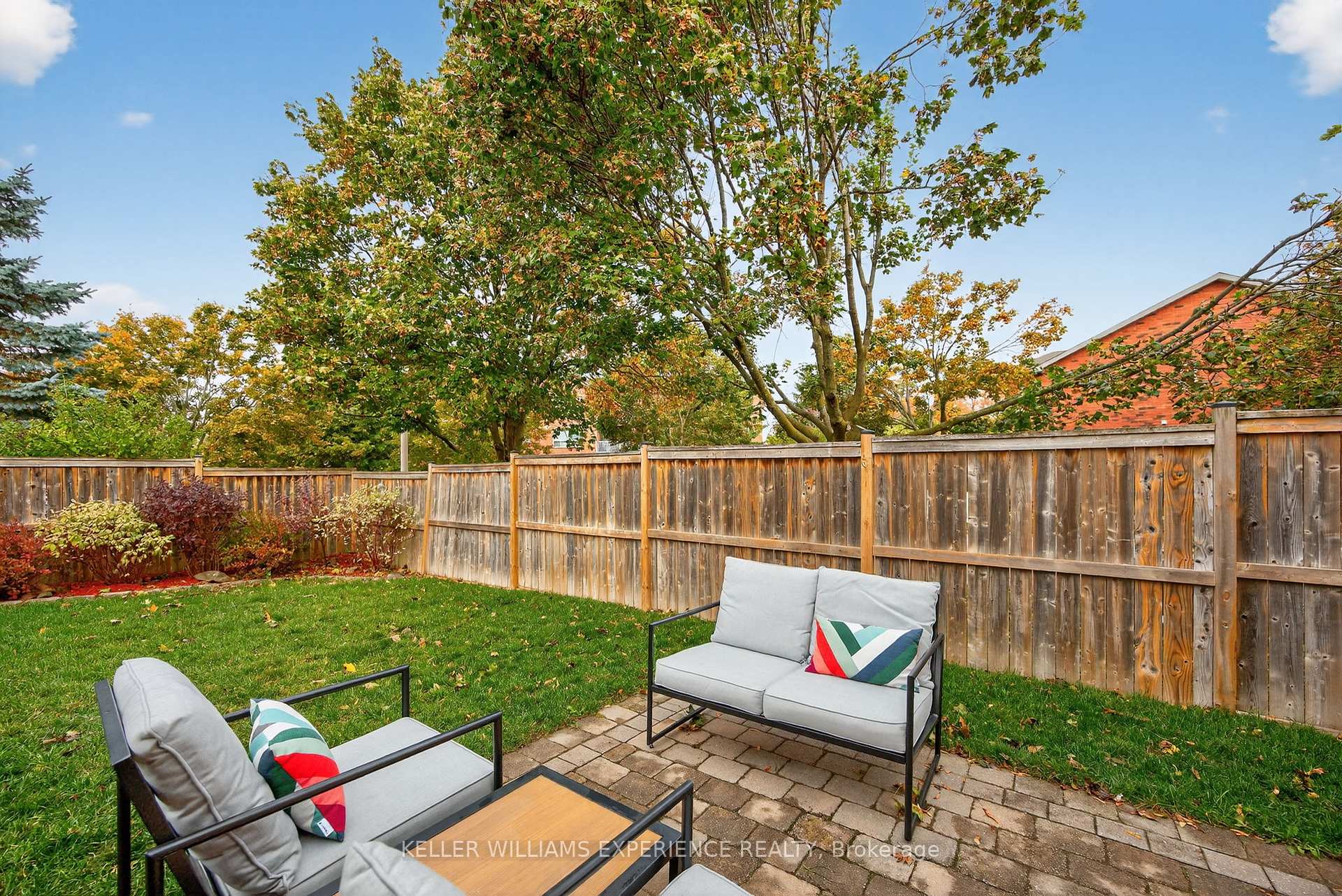 Photo 45 of 100 Brucker Road, Barrie, Holly — HOMEH