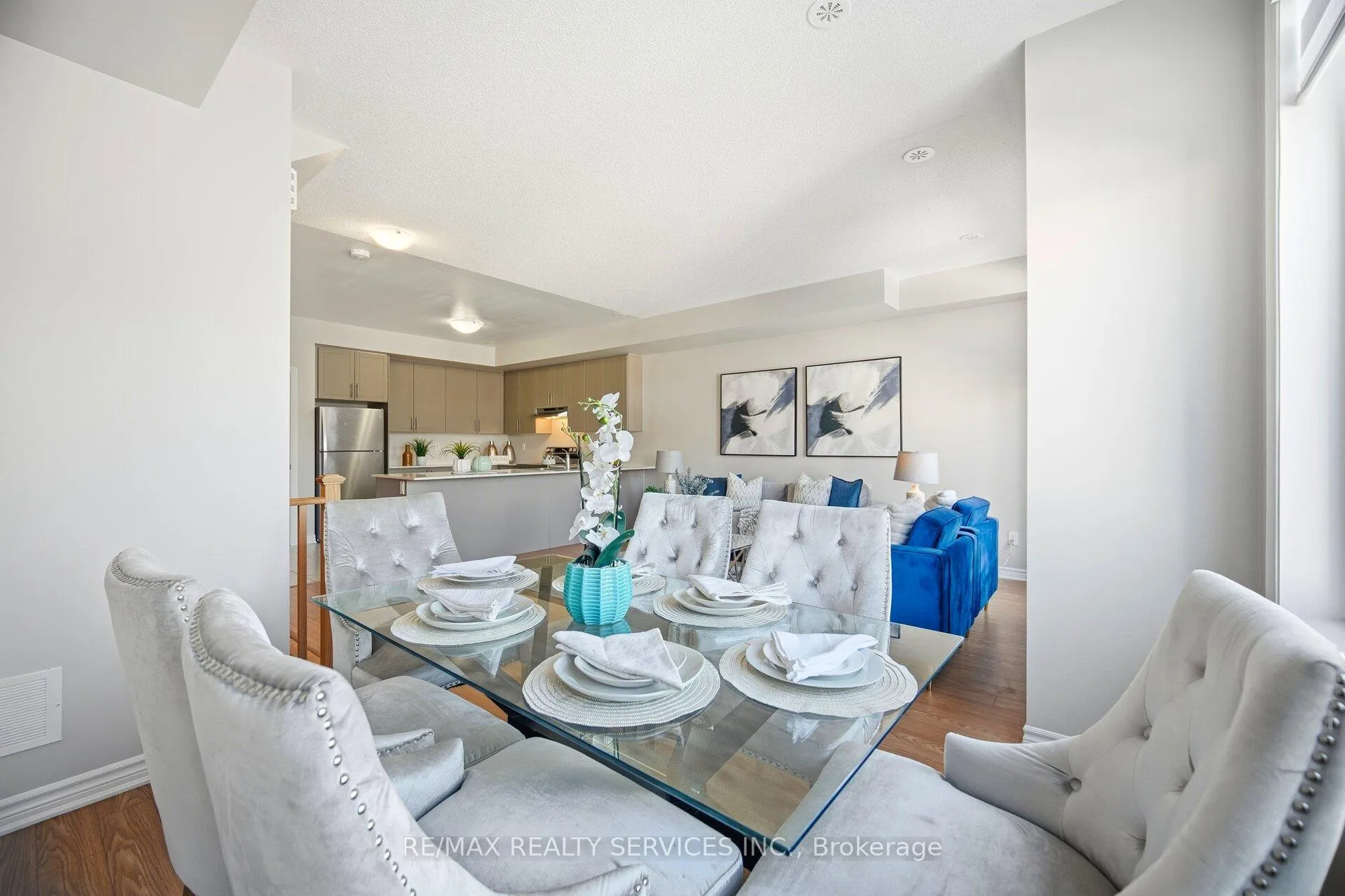 Photo 5 of 25 Tiveron Avenue, Caledon, Rural Caledon — HOMEH
