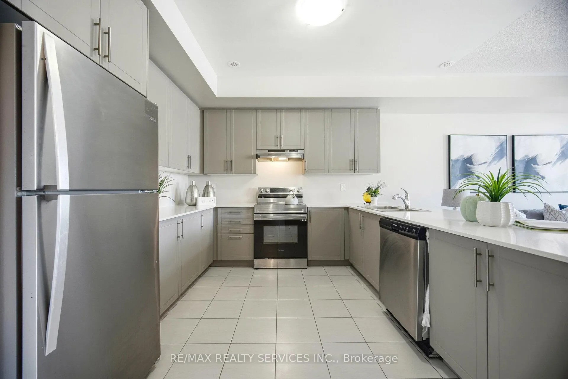 Photo 6 of 25 Tiveron Avenue, Caledon, Rural Caledon — HOMEH