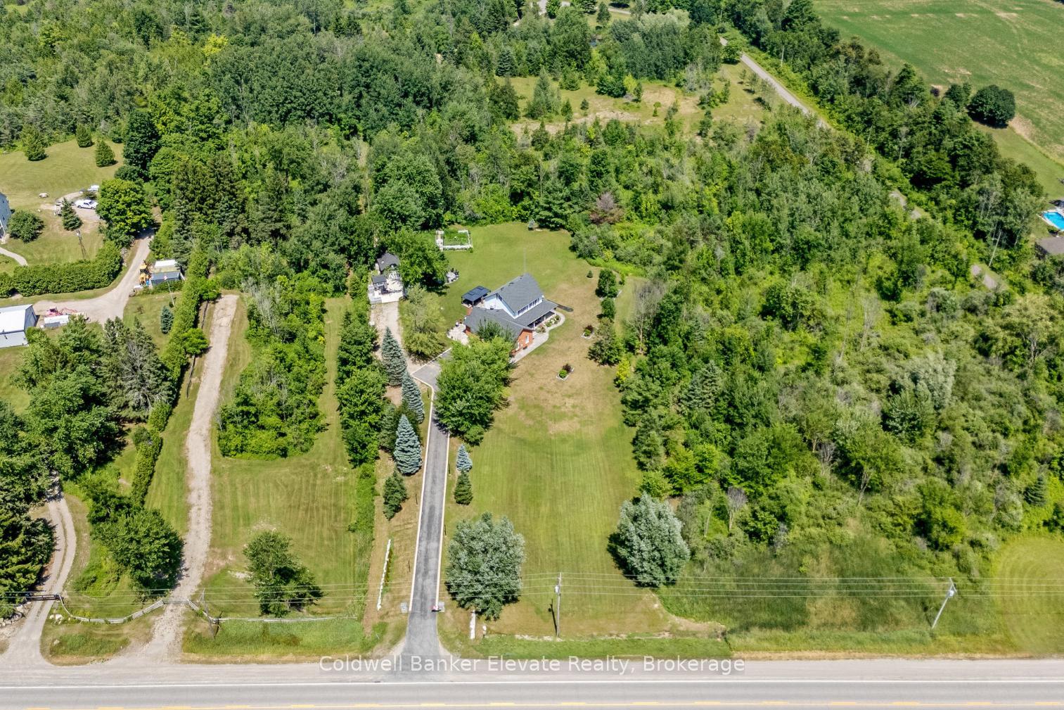 Photo 2 of 5029 Trafalgar Road, Erin, Rural Erin — HOMEH