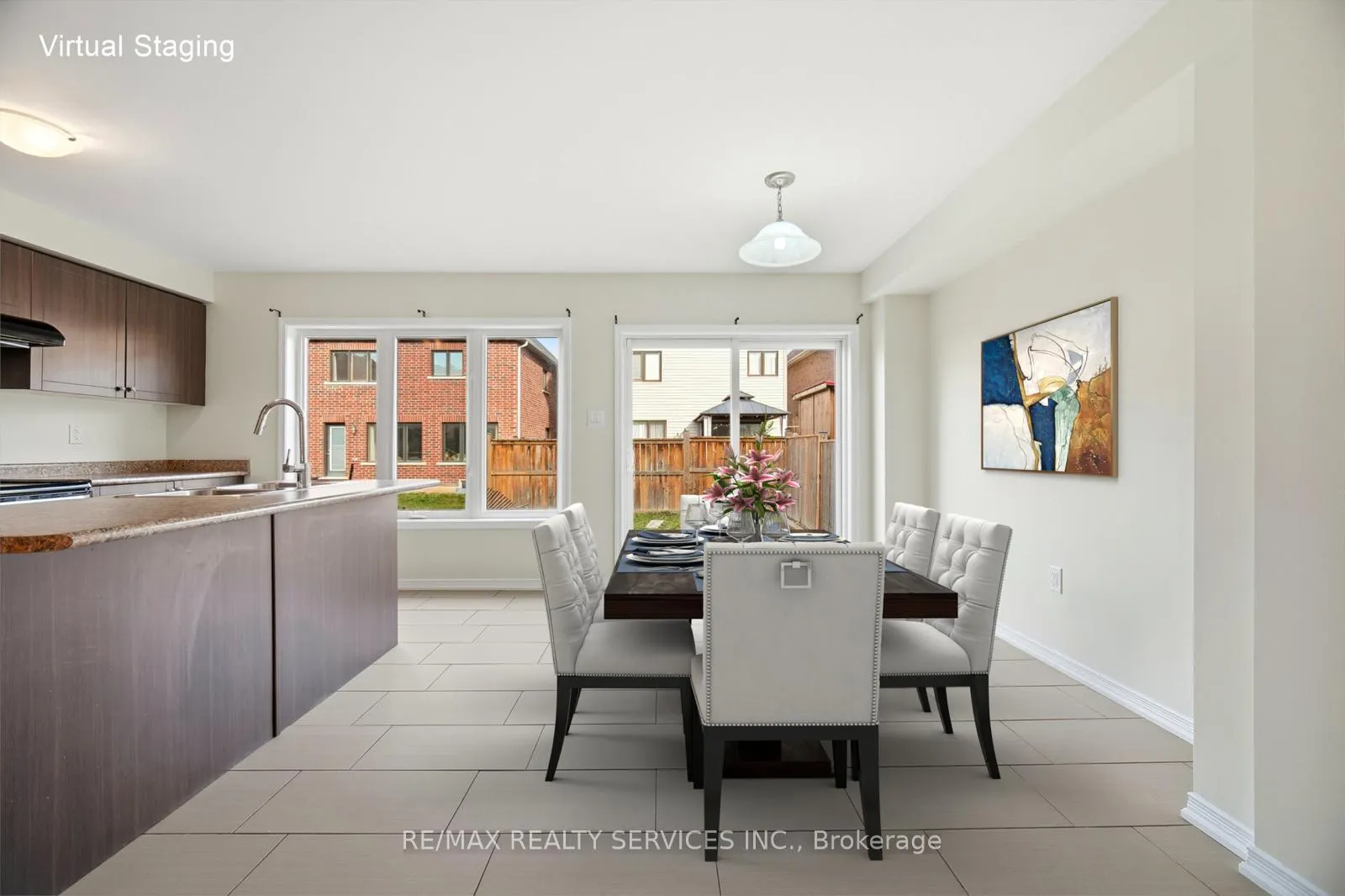 Photo 13 of 7694 Buckeye Crescent, Niagara Falls, Brown — HOMEH