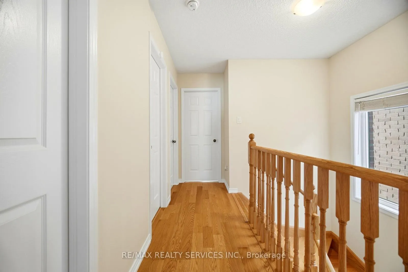 Photo 19 of 7694 Buckeye Crescent, Niagara Falls, Brown — HOMEH