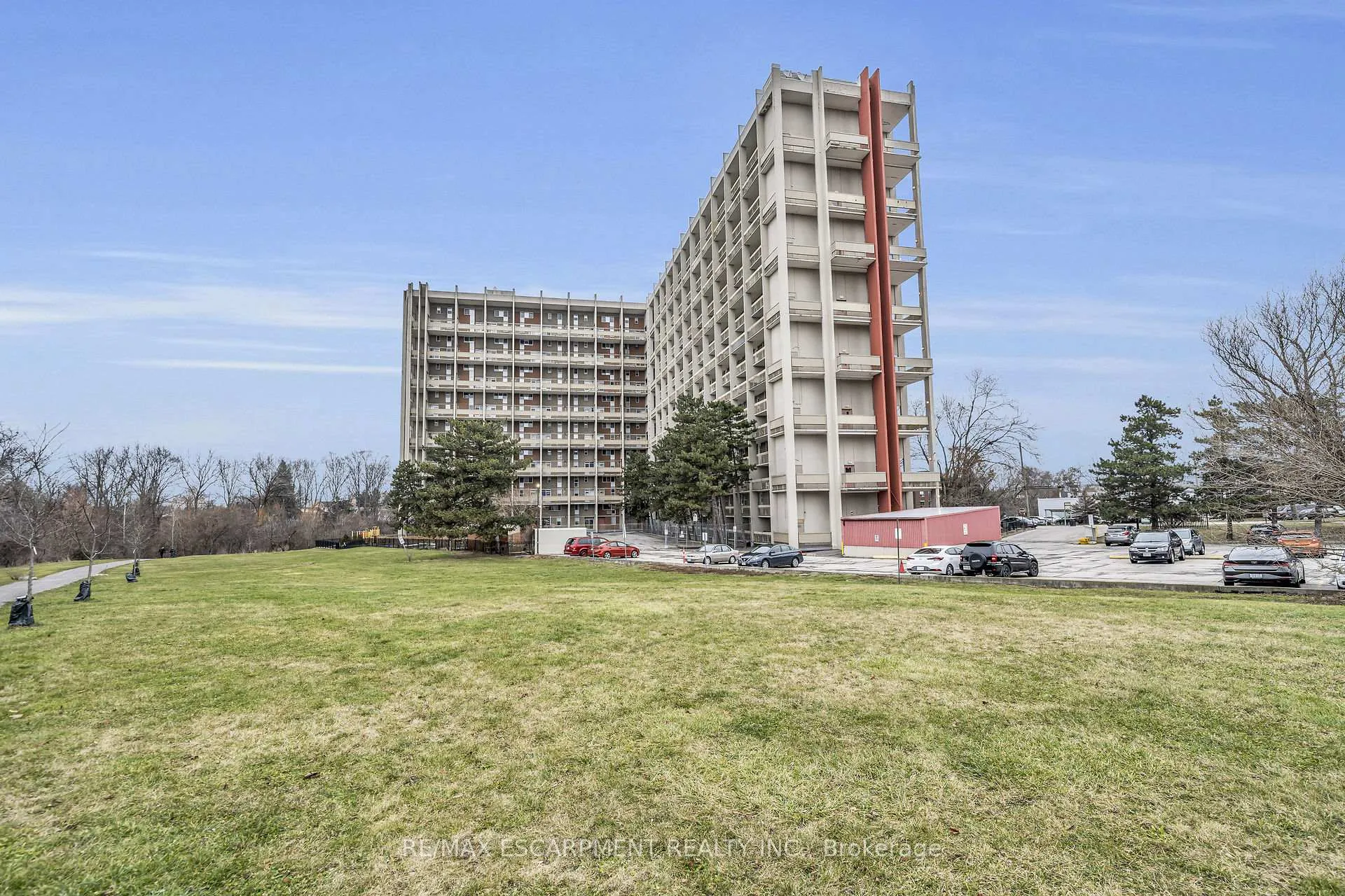 Photo 1 of Unit 827, 350 Quigley Road, Hamilton, Vincent — HOMEH