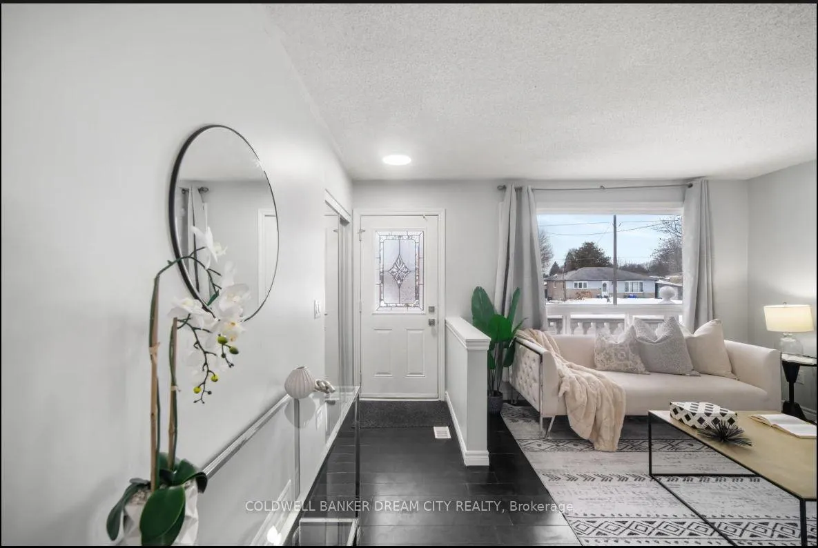 Photo 6 of 484 Phillip Murray Avenue, Oshawa, Lakeview — HOMEH