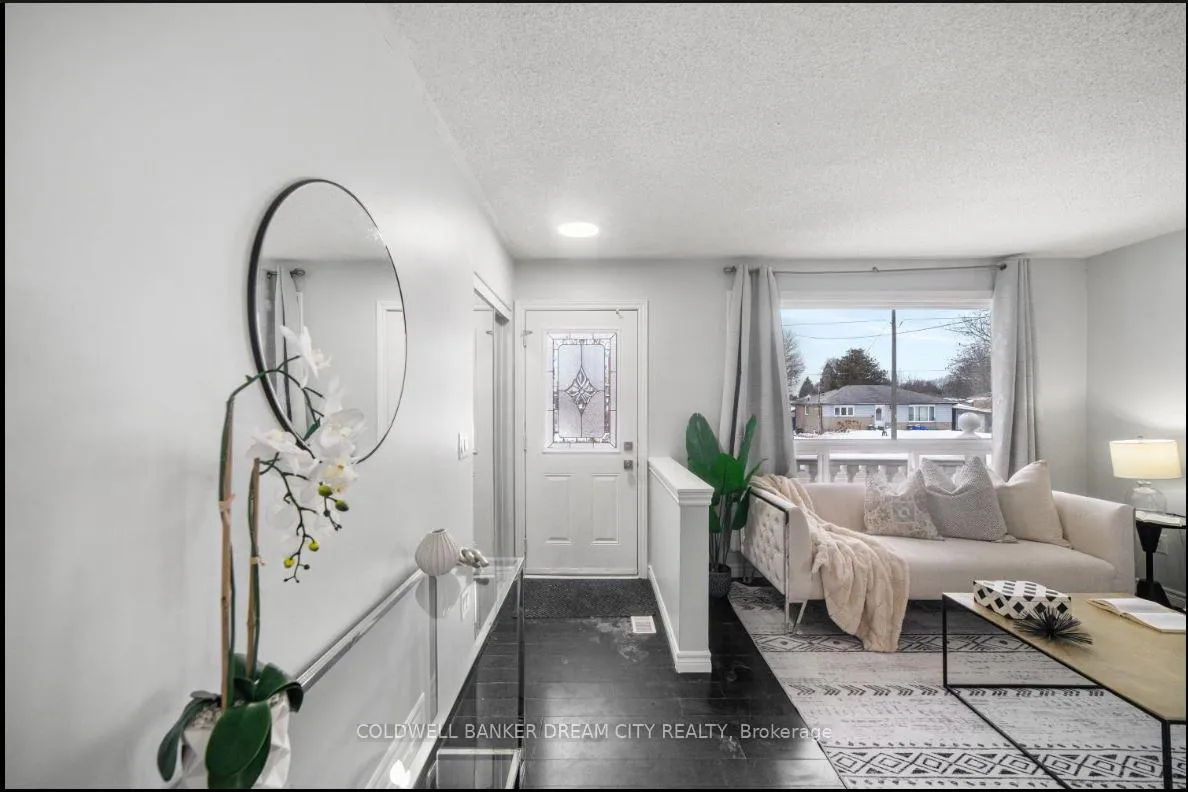 Photo 7 of 484 Phillip Murray Avenue, Oshawa, Lakeview — HOMEH