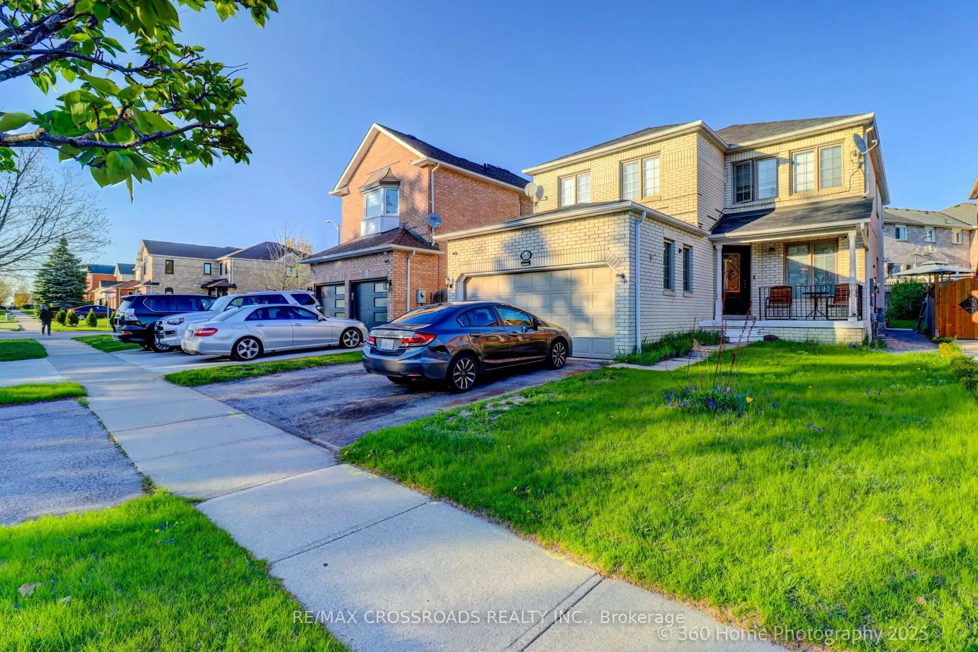 Front of Unit BSMT, 305 Old Harwood Avenue