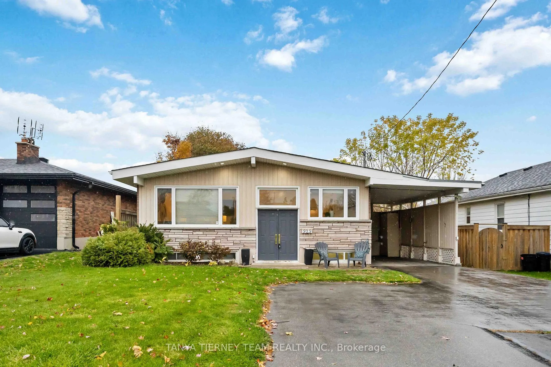 Photo 1 of 929 Masson Street, Oshawa, Centennial — HOMEH