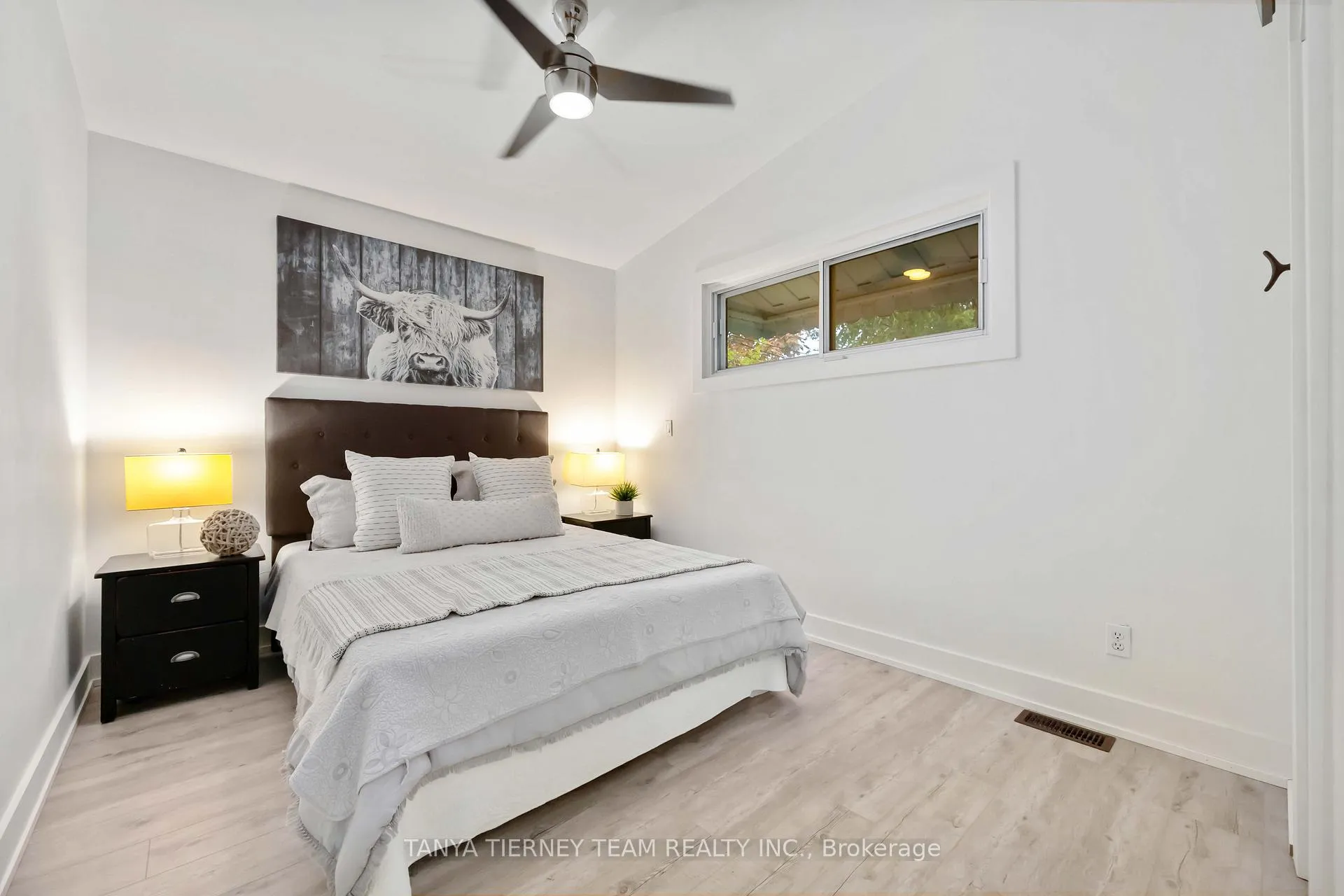 Photo 17 of 929 Masson Street, Oshawa, Centennial — HOMEH