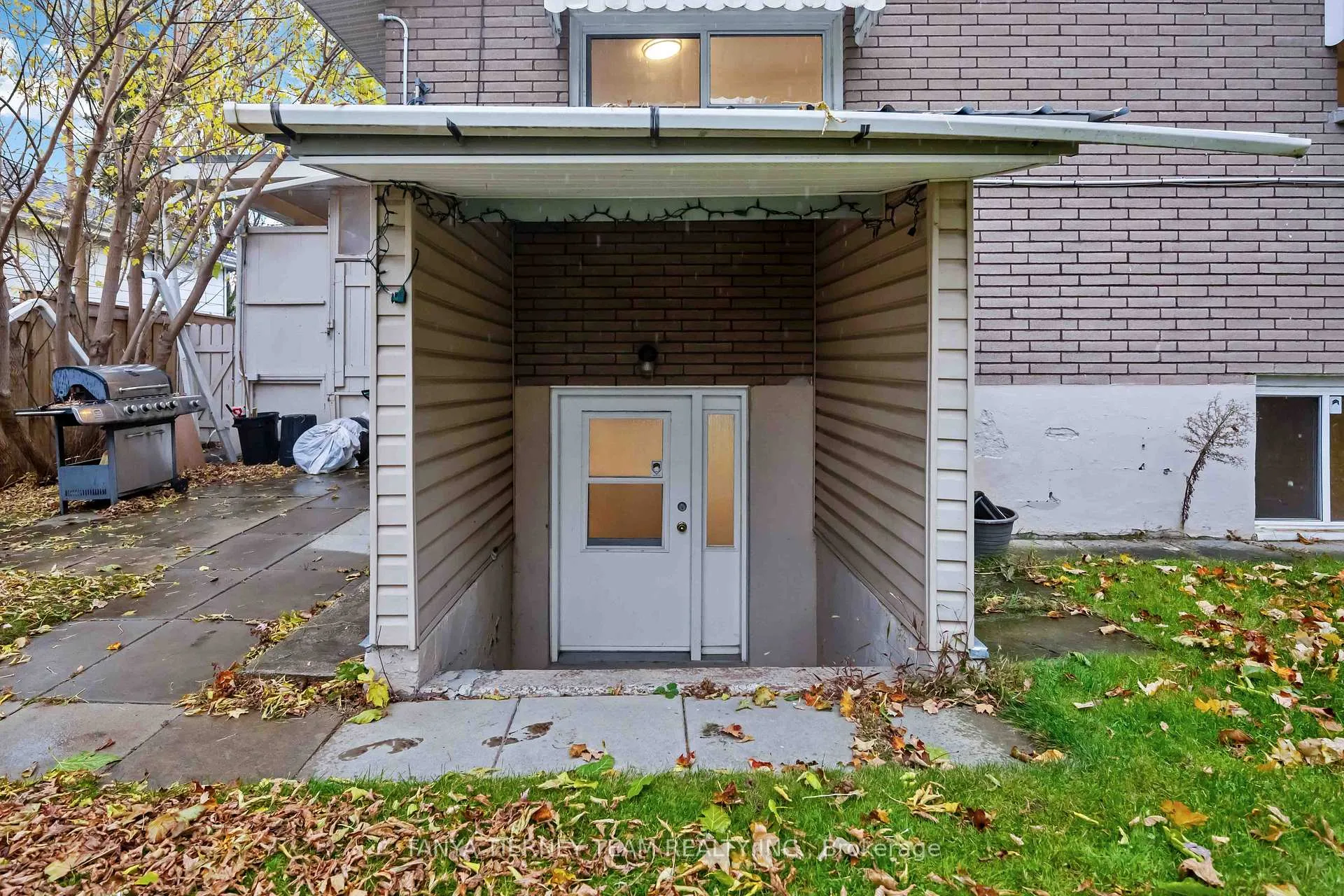 Photo 38 of 929 Masson Street, Oshawa, Centennial — HOMEH