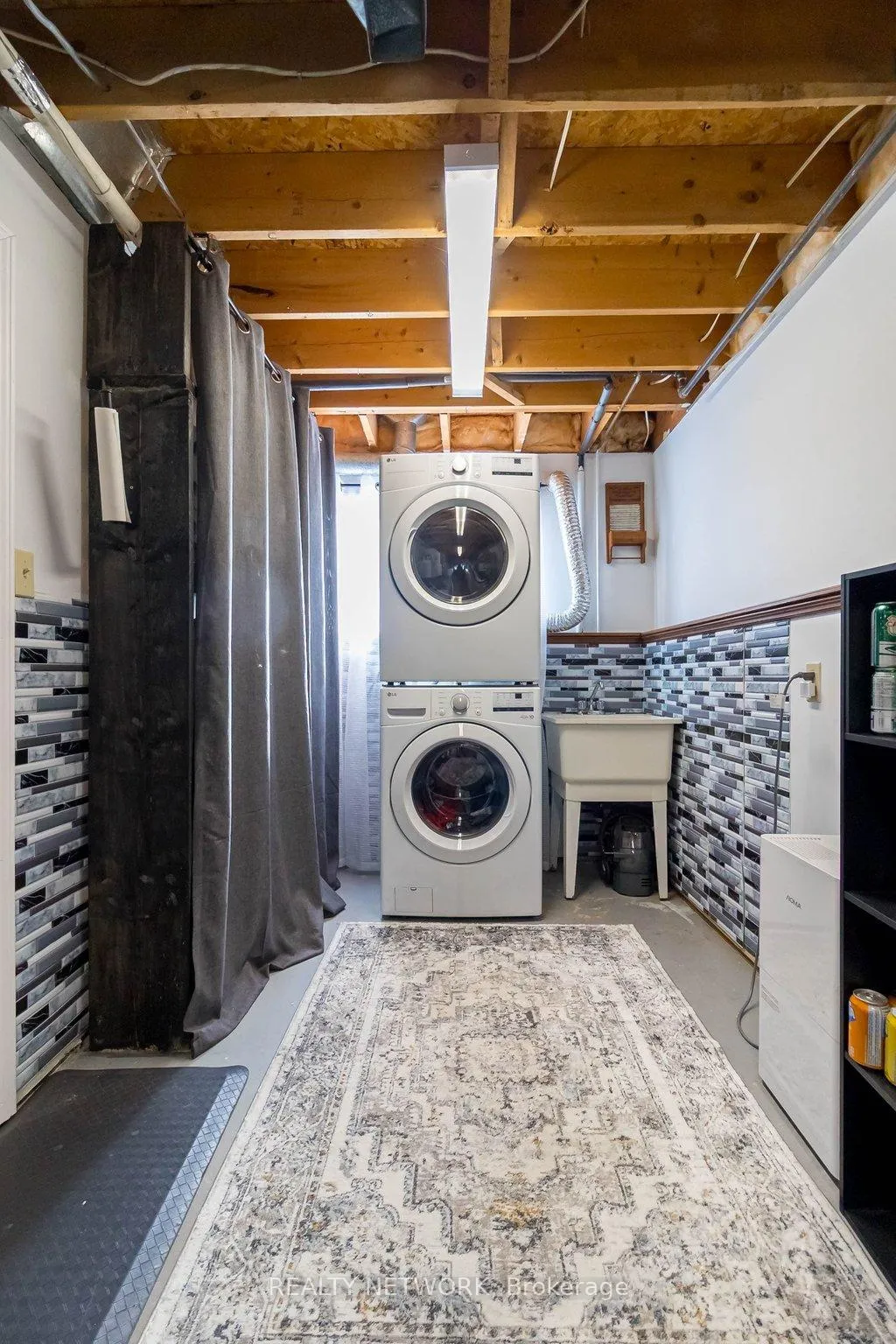 Photo 36 of 59 Acadia Drive, Welland, Prince Charles — HOMEH