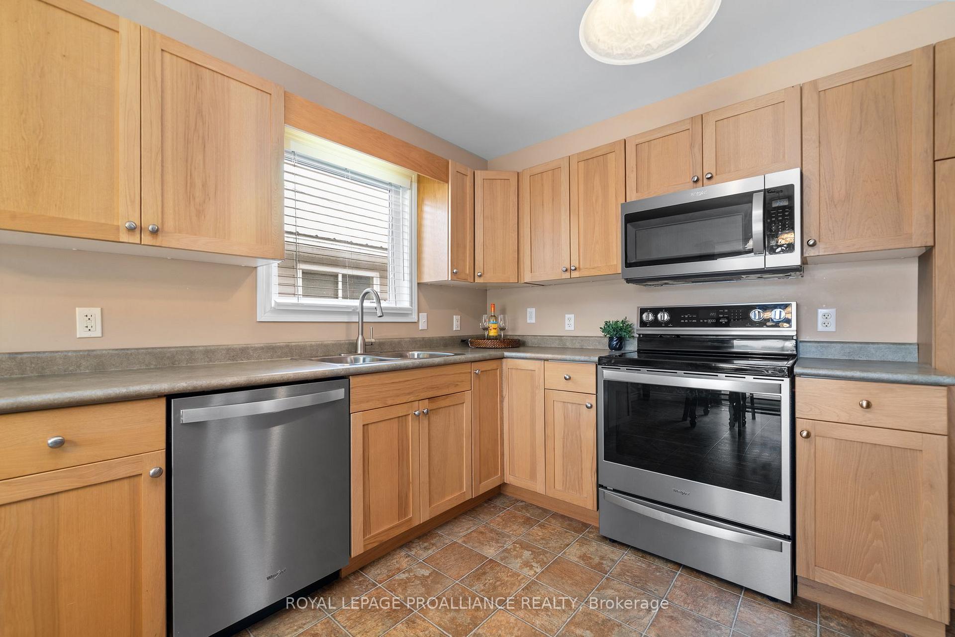 Photo 12 of 47 Liddle Lane, Belleville, Belleville Ward — HOMEH