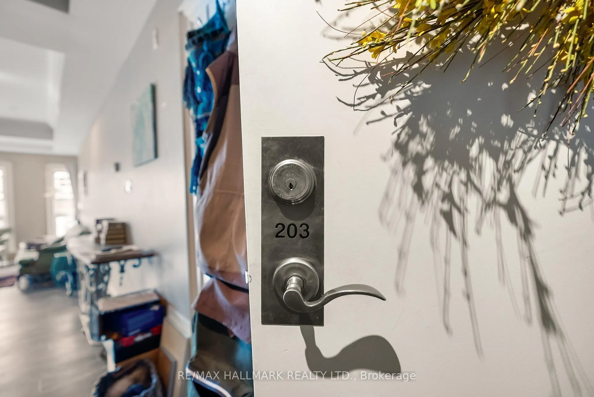 Photo 9 of 2151 Danforth Avenue, Toronto, East End-Danforth — HOMEH