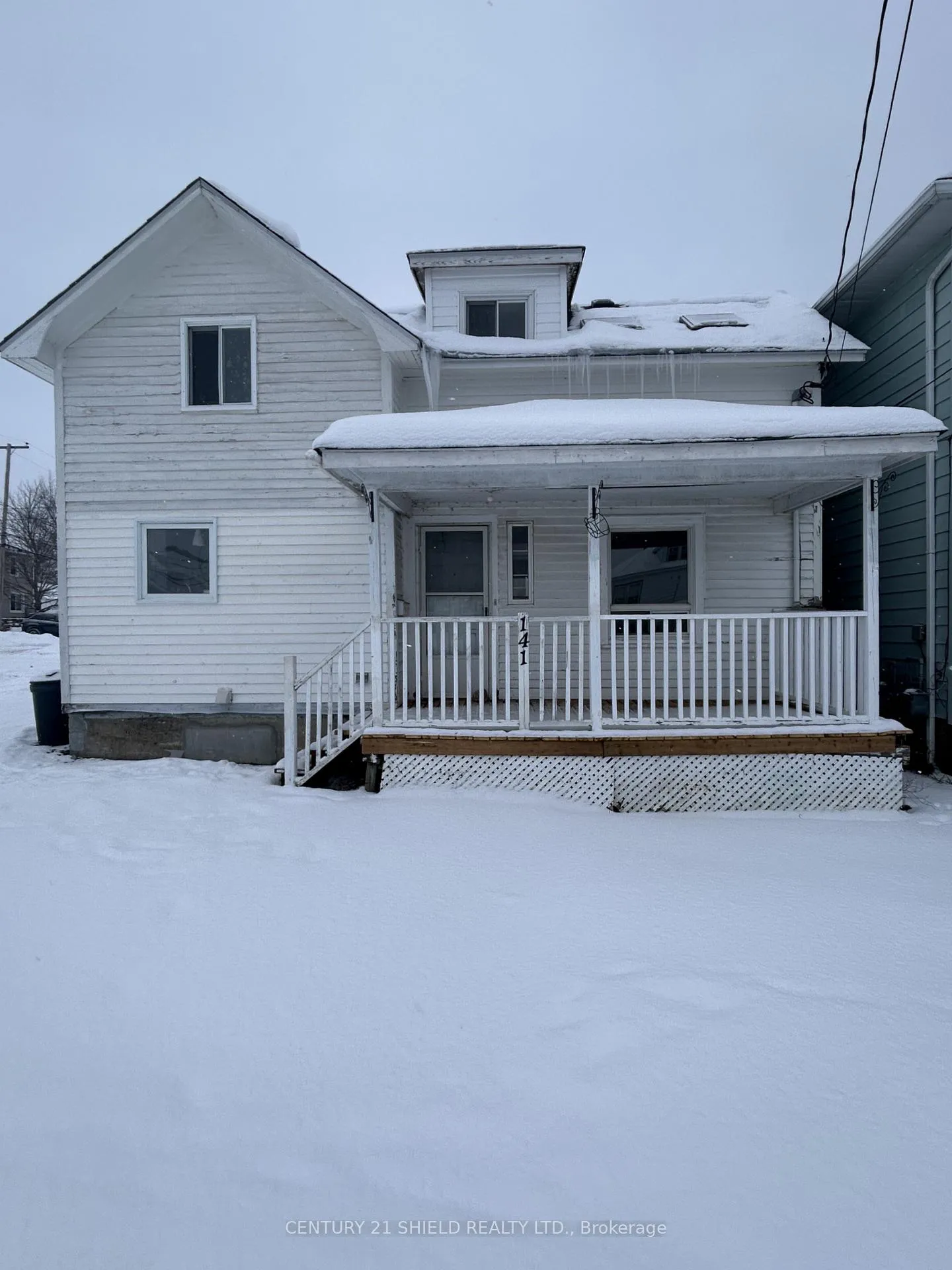 Front of 143 Carleton Street