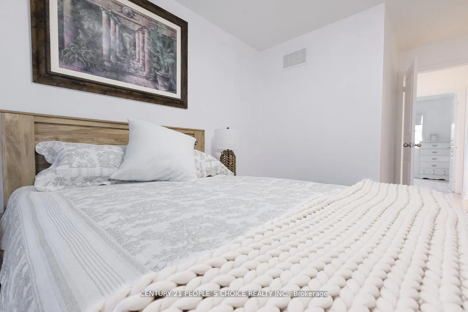 Photo 31 of 102 Roy Grove Way, Markham, Greensborough — HOMEH