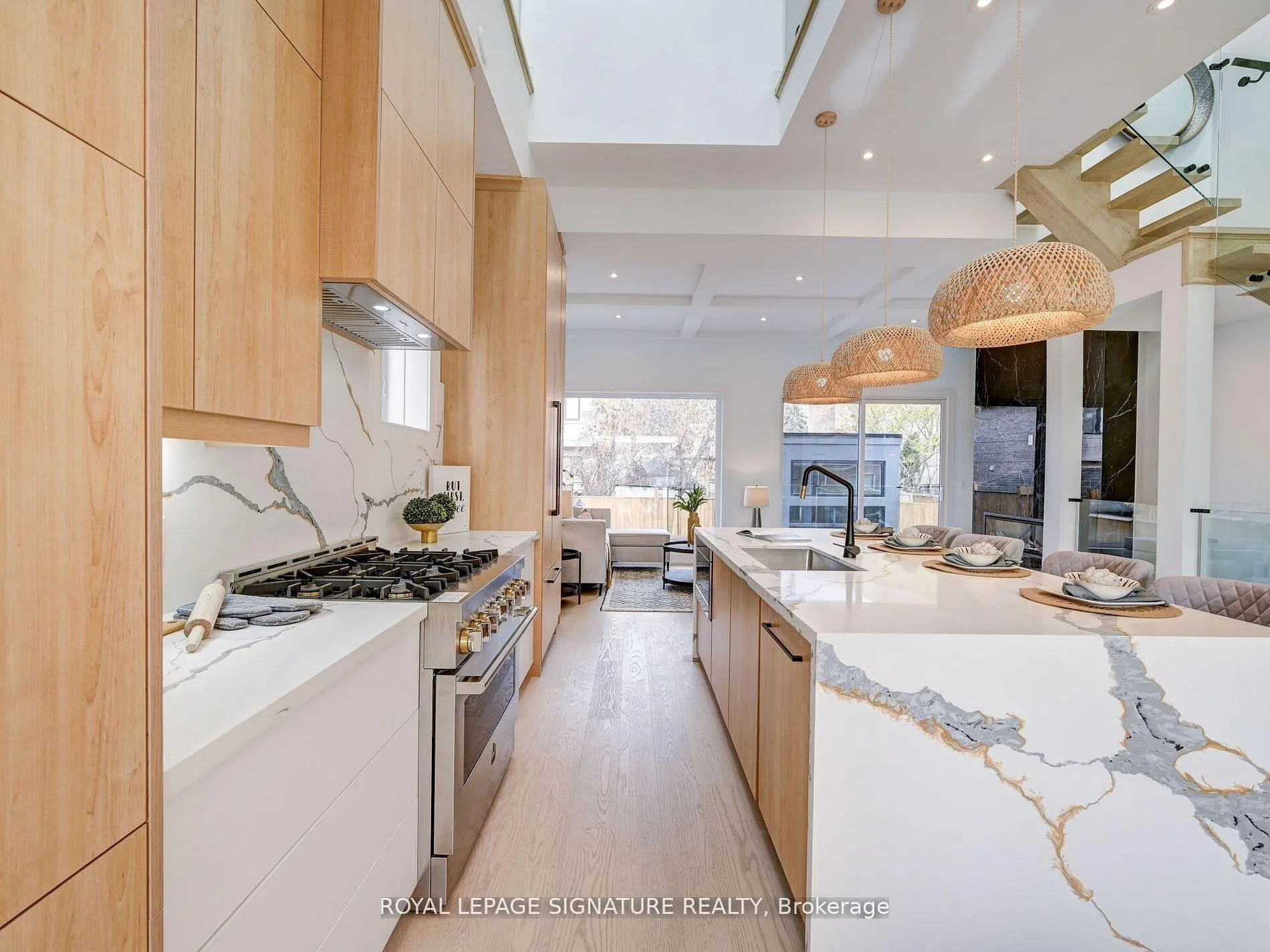 Photo 7 of Unit Upper, 376 O'Connor Drive, Toronto, East York — HOMEH