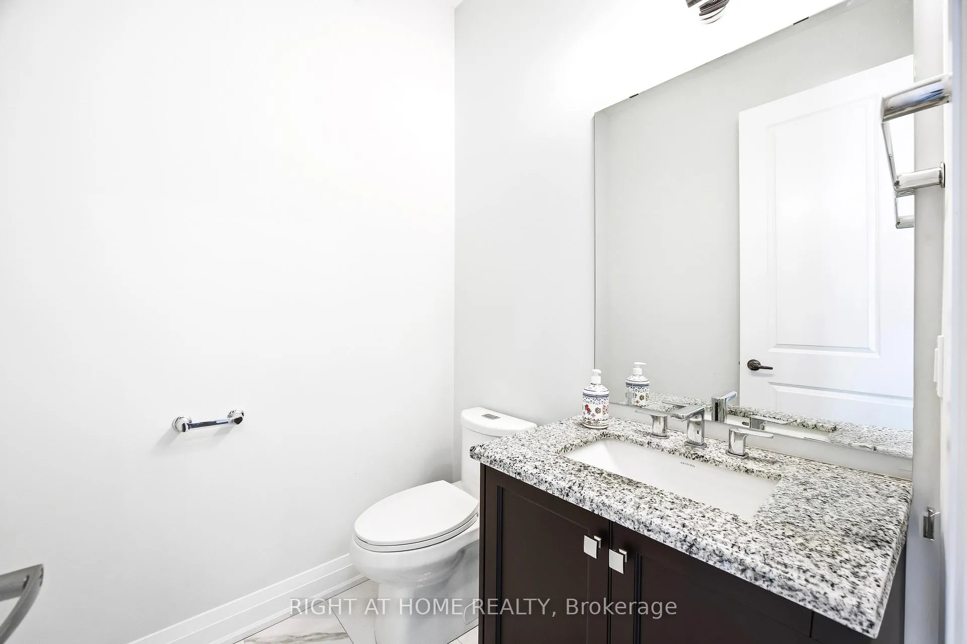 Photo 18 of 185 Cranberry Lane, Aurora, Aurora Highlands — HOMEH