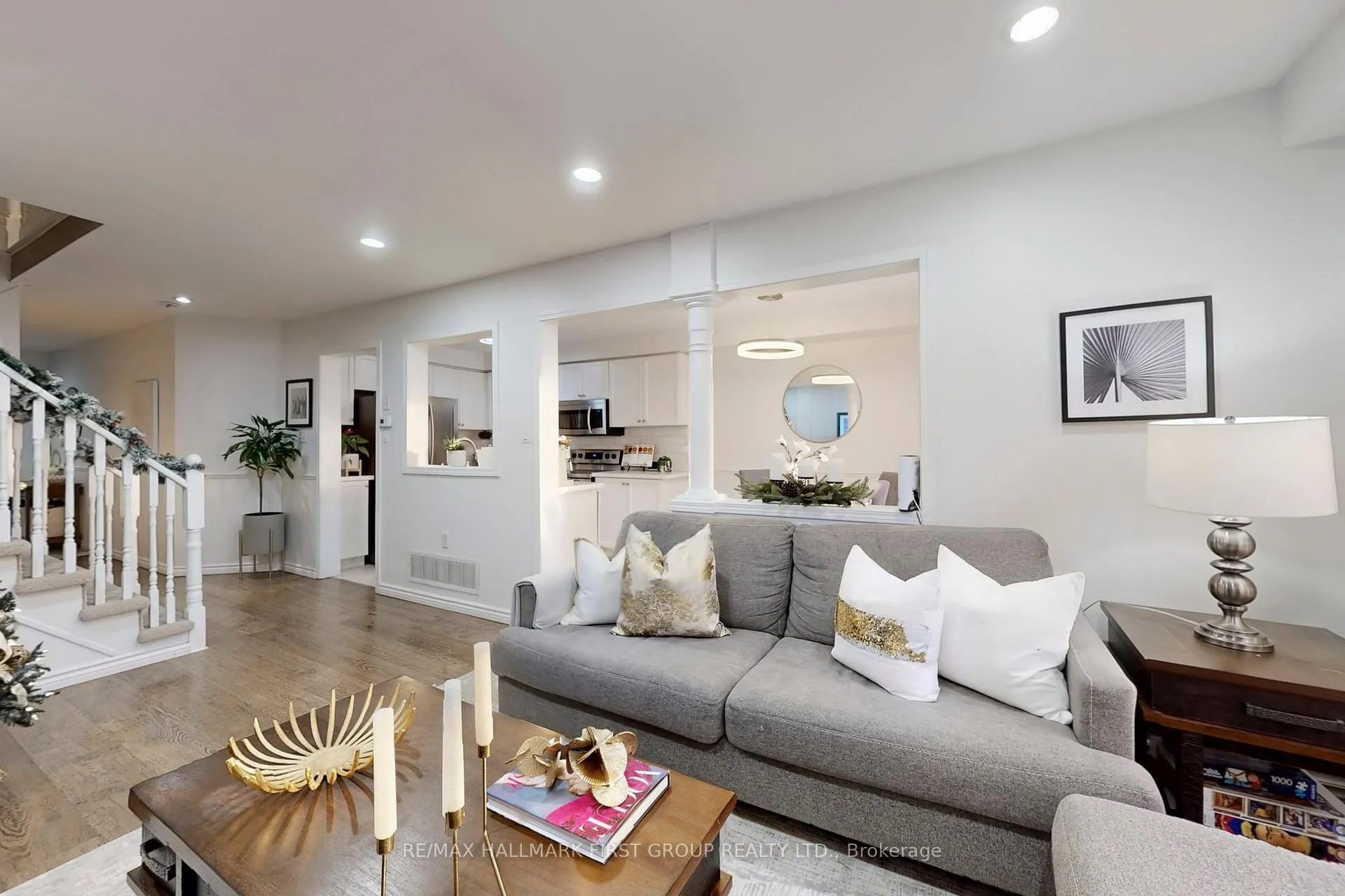 Photo 8 of 64 Longueuil Place, Whitby, Pringle Creek — HOMEH