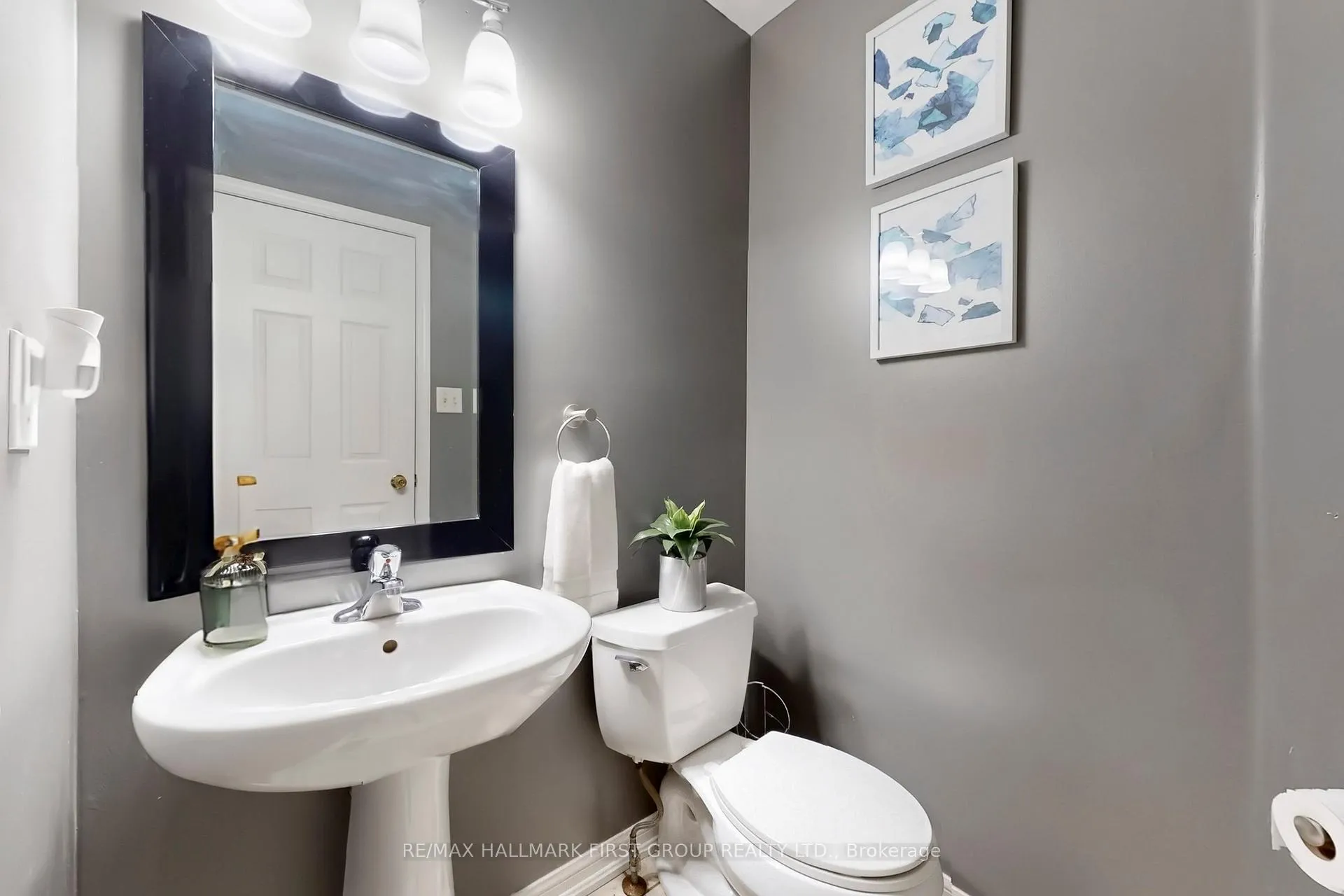 Photo 16 of 64 Longueuil Place, Whitby, Pringle Creek — HOMEH