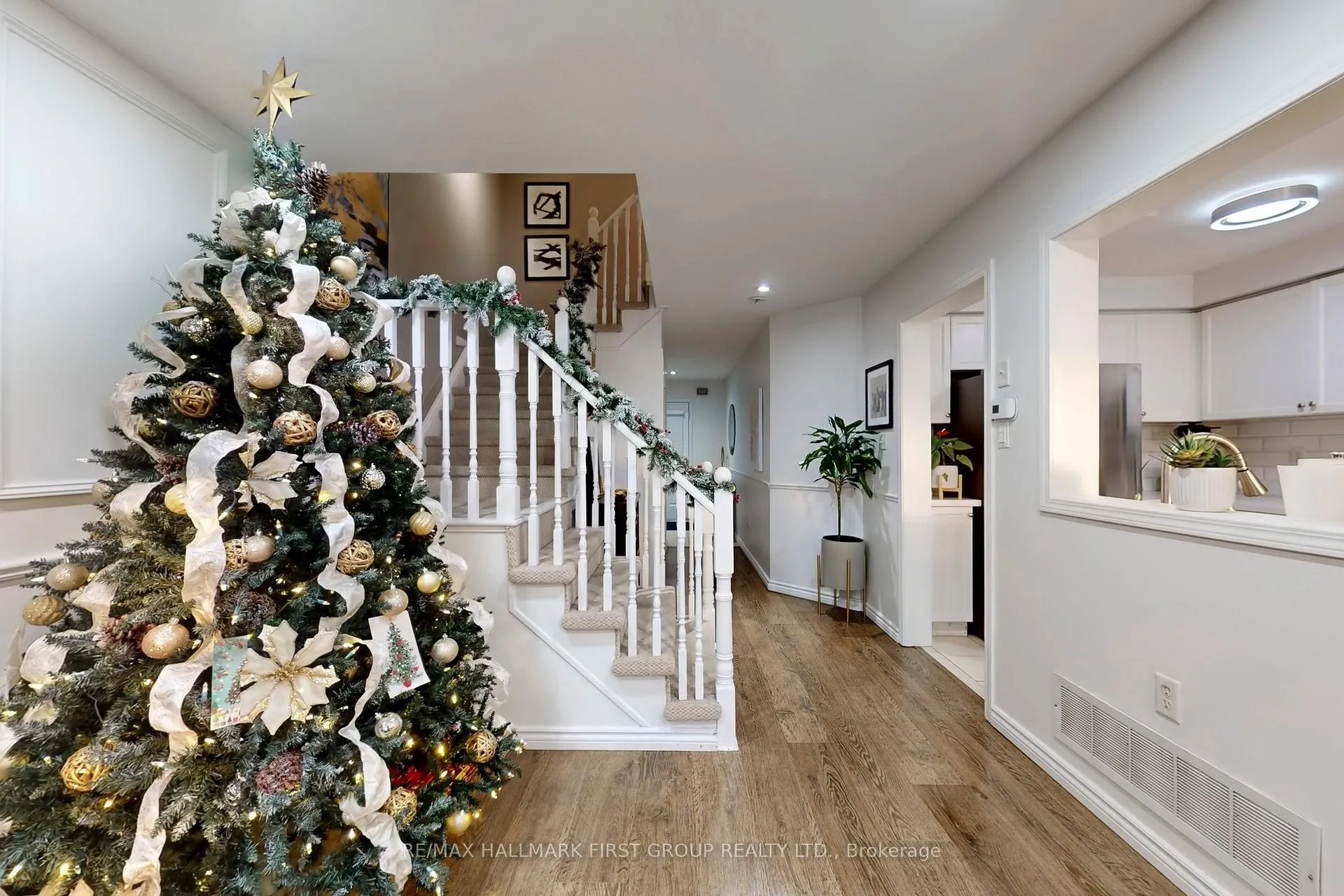 Photo 17 of 64 Longueuil Place, Whitby, Pringle Creek — HOMEH