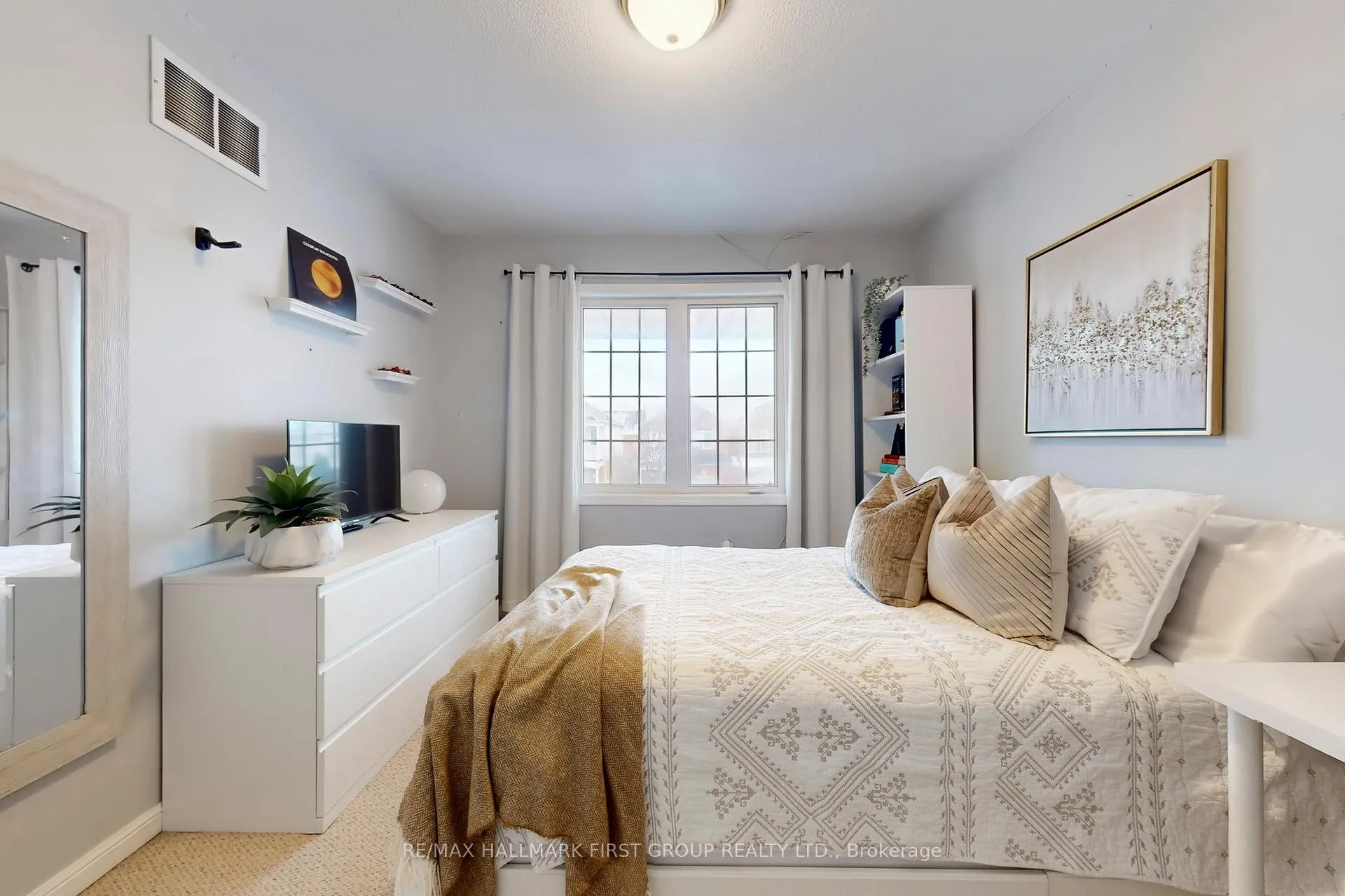 Photo 28 of 64 Longueuil Place, Whitby, Pringle Creek — HOMEH