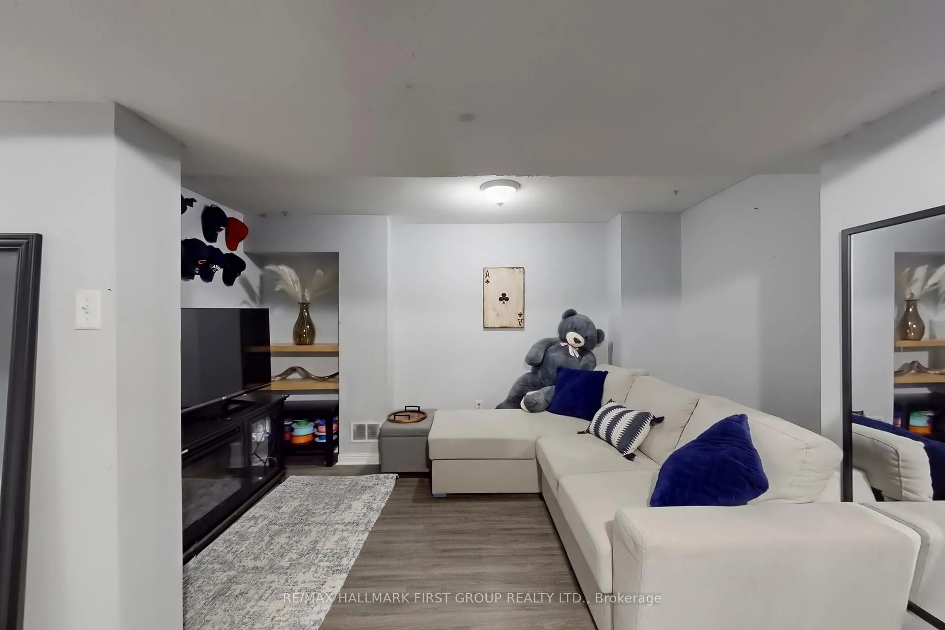 Photo 35 of 64 Longueuil Place, Whitby, Pringle Creek — HOMEH