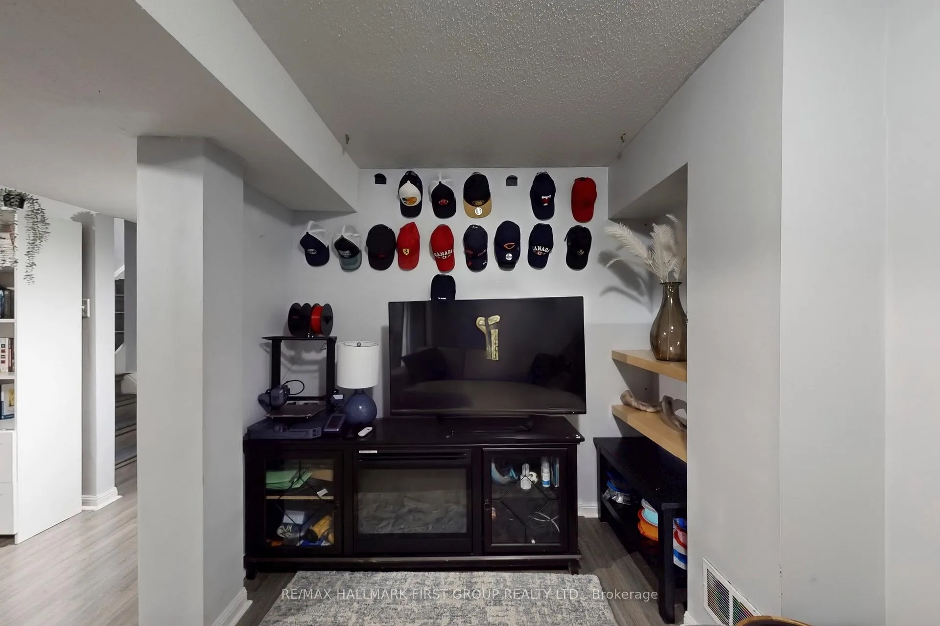 Photo 38 of 64 Longueuil Place, Whitby, Pringle Creek — HOMEH