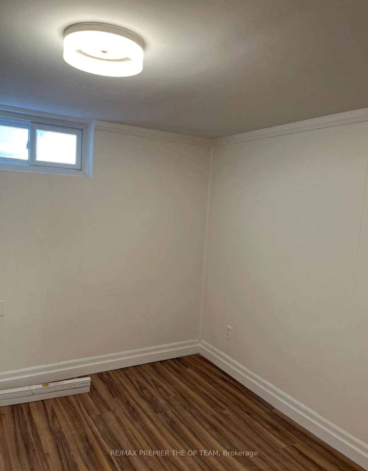 Photo 7 of Unit Lower, 23 Hawthorne Avenue, St. Catharines, Carlton/Bunting — HOMEH