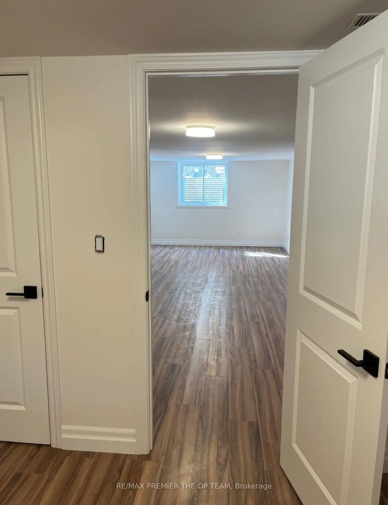 Photo 8 of Unit Lower, 23 Hawthorne Avenue, St. Catharines, Carlton/Bunting — HOMEH