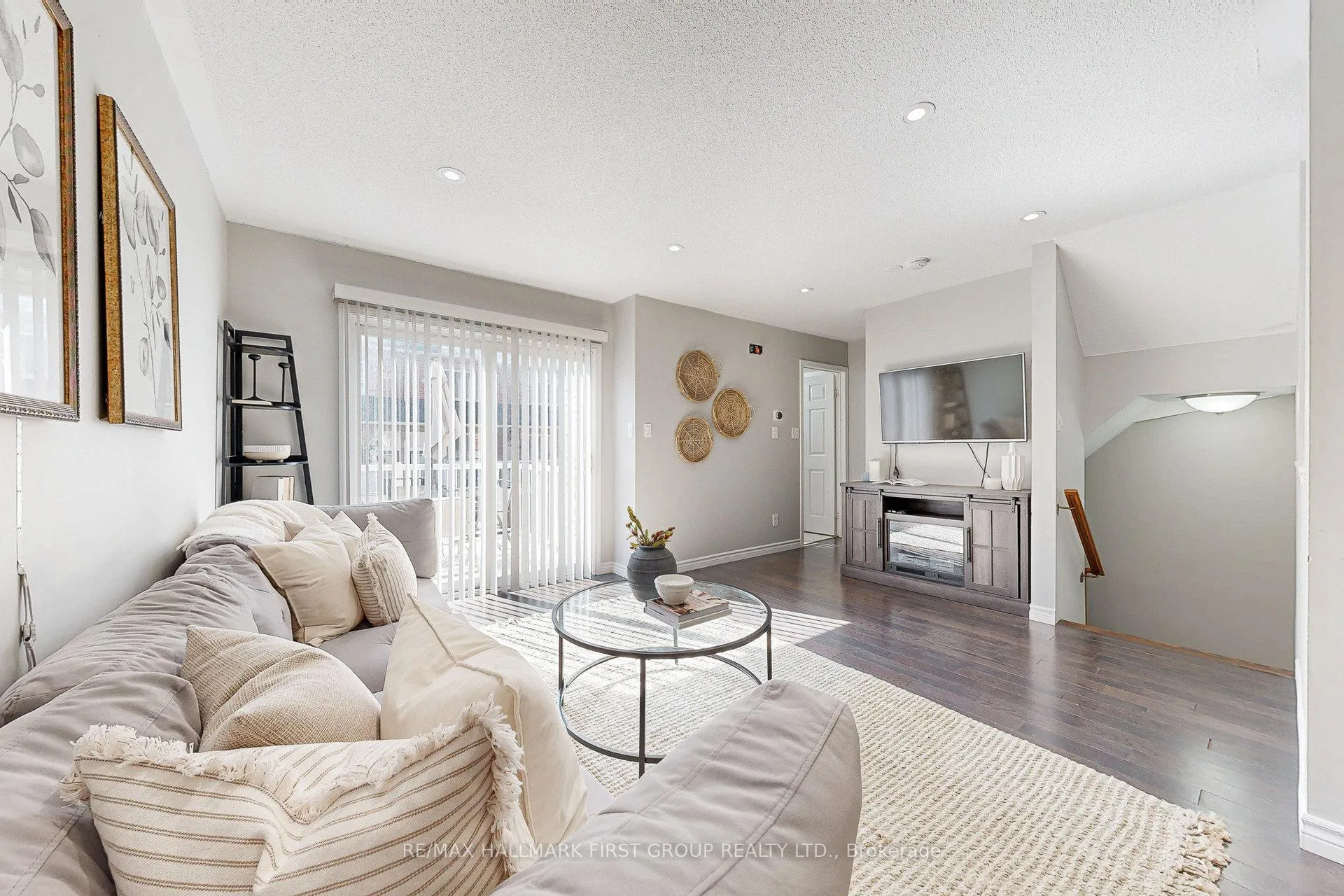 Photo 9 of Unit 37, 1775 Valley Farm Road, Pickering, Town Centre — HOMEH