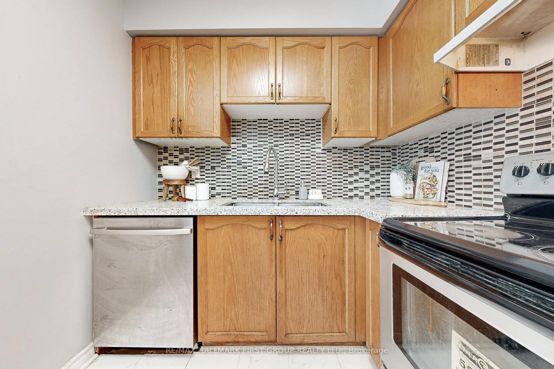 Photo 15 of Unit 37, 1775 Valley Farm Road, Pickering, Town Centre — HOMEH