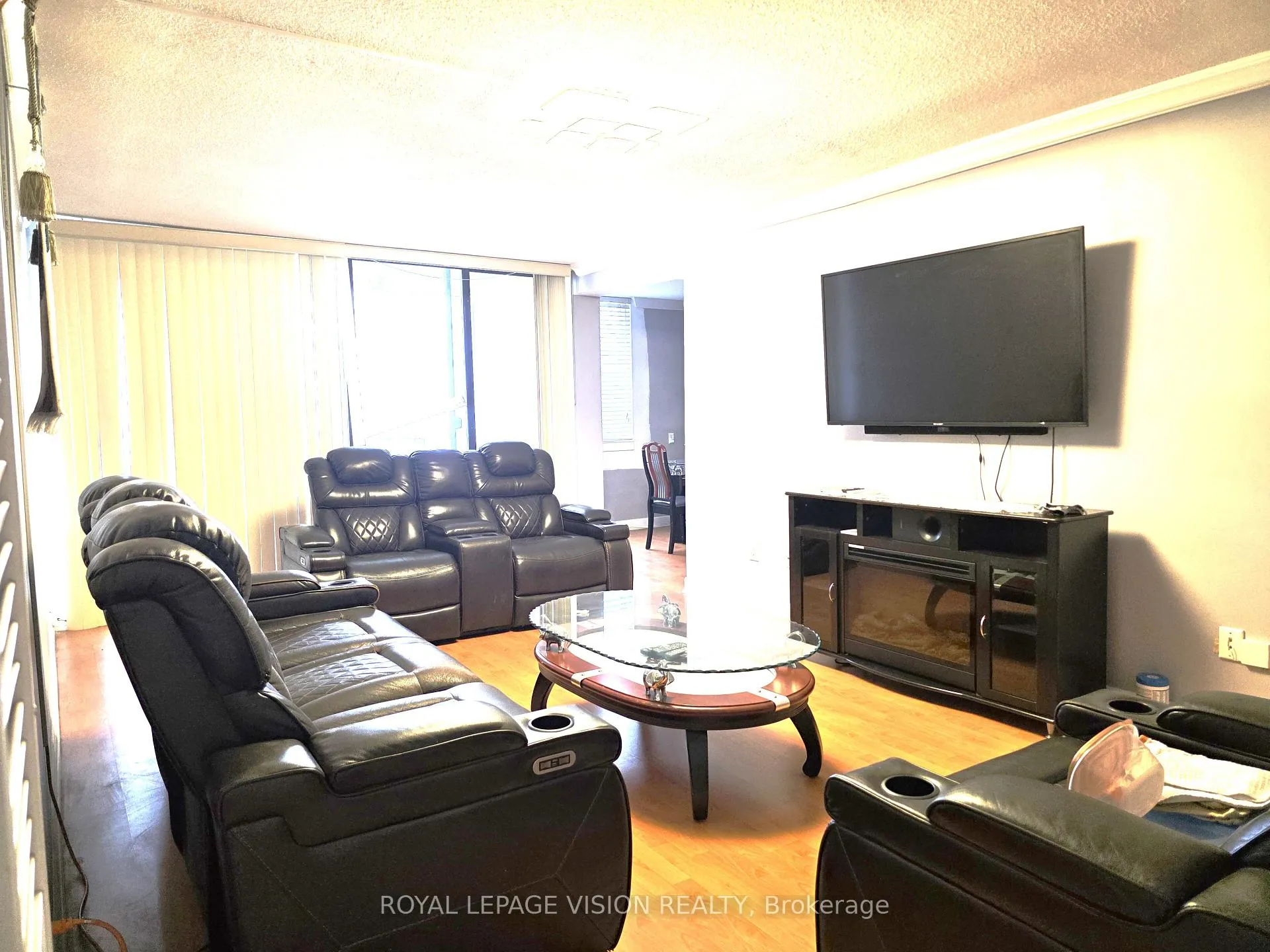 Photo 8 of Unit 2703, 3 Massey Square, Toronto, Crescent Town — HOMEH