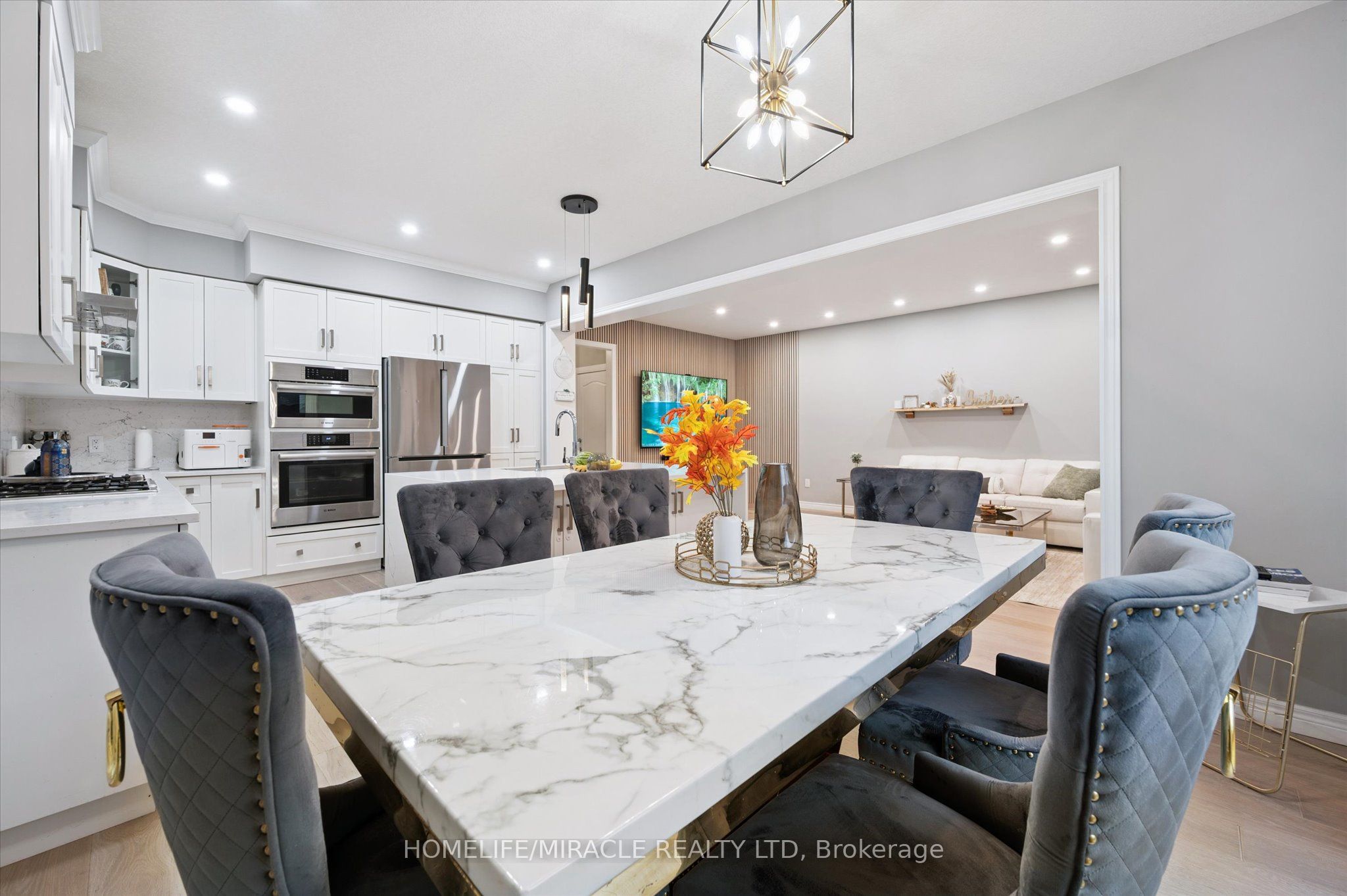 Photo 10 of 629 Florencedale Crescent W, Kitchener — HOMEH