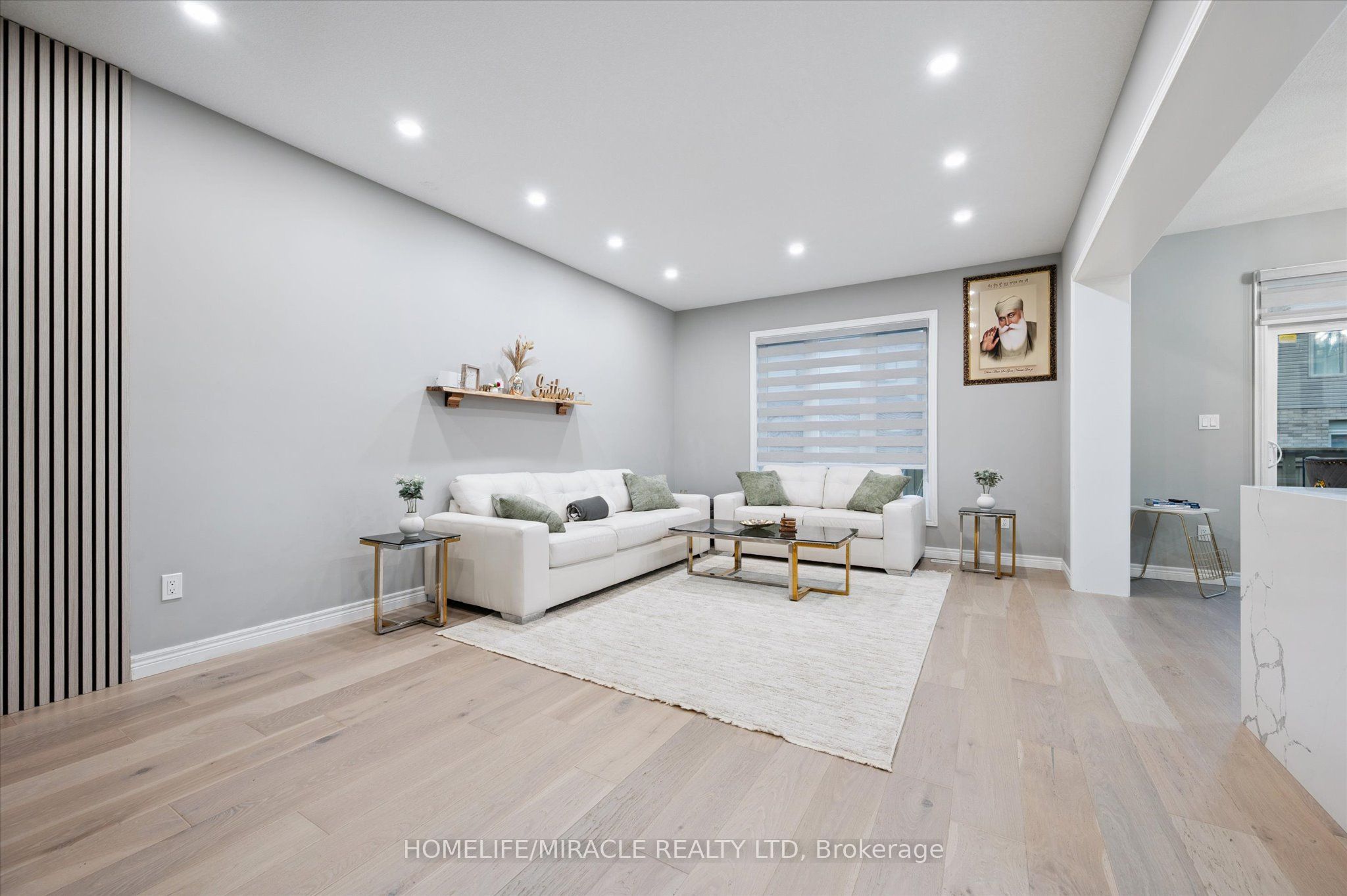 Photo 5 of 629 Florencedale Crescent W, Kitchener — HOMEH