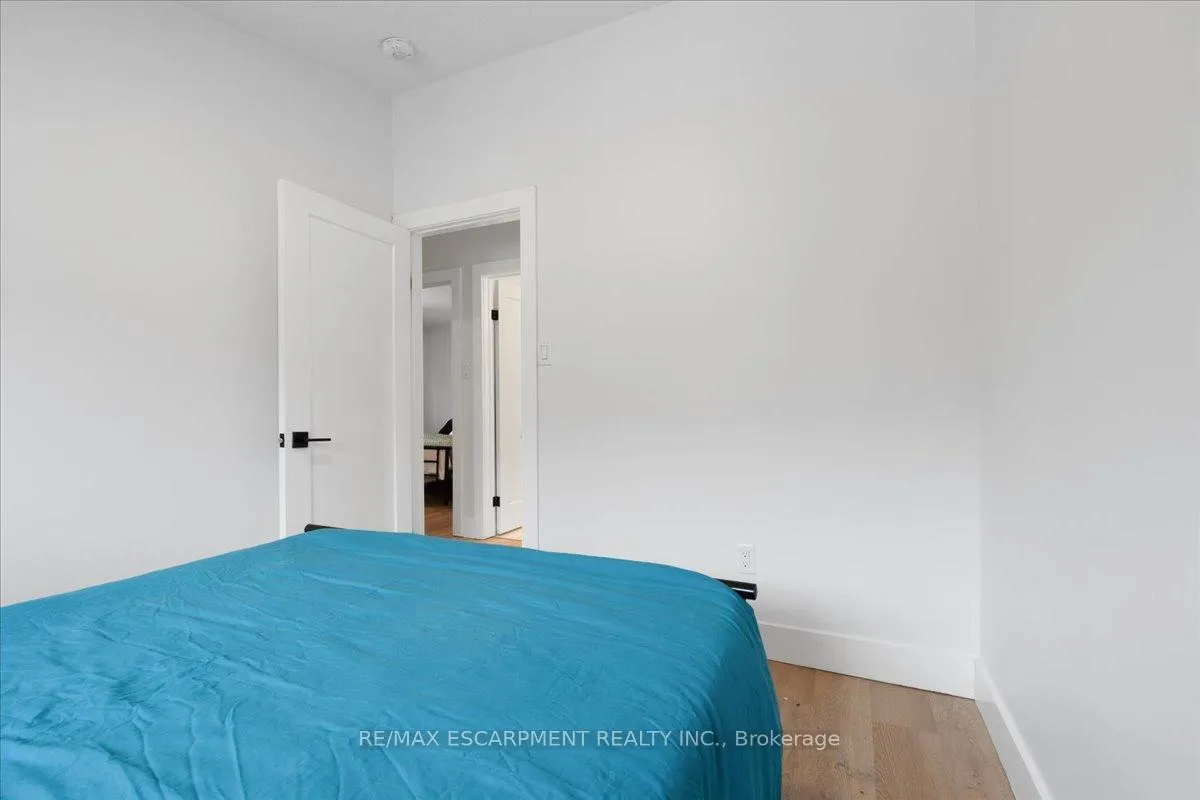 Photo 11 of Unit 1, 37 Lilacside Drive, Hamilton, Thorner — HOMEH
