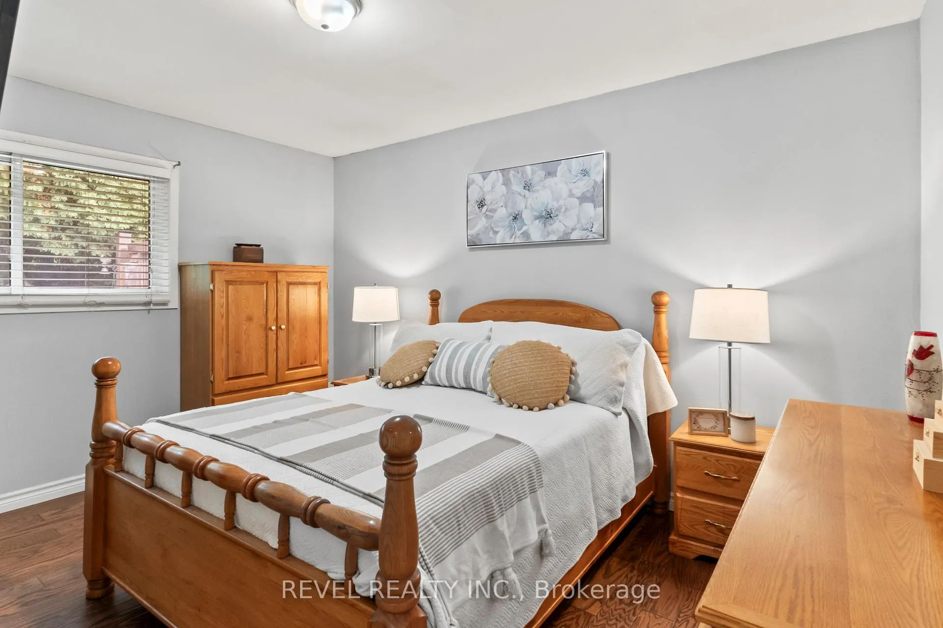 Photo 15 of 441 Crestwood Drive N, Oshawa, O'Neill — HOMEH