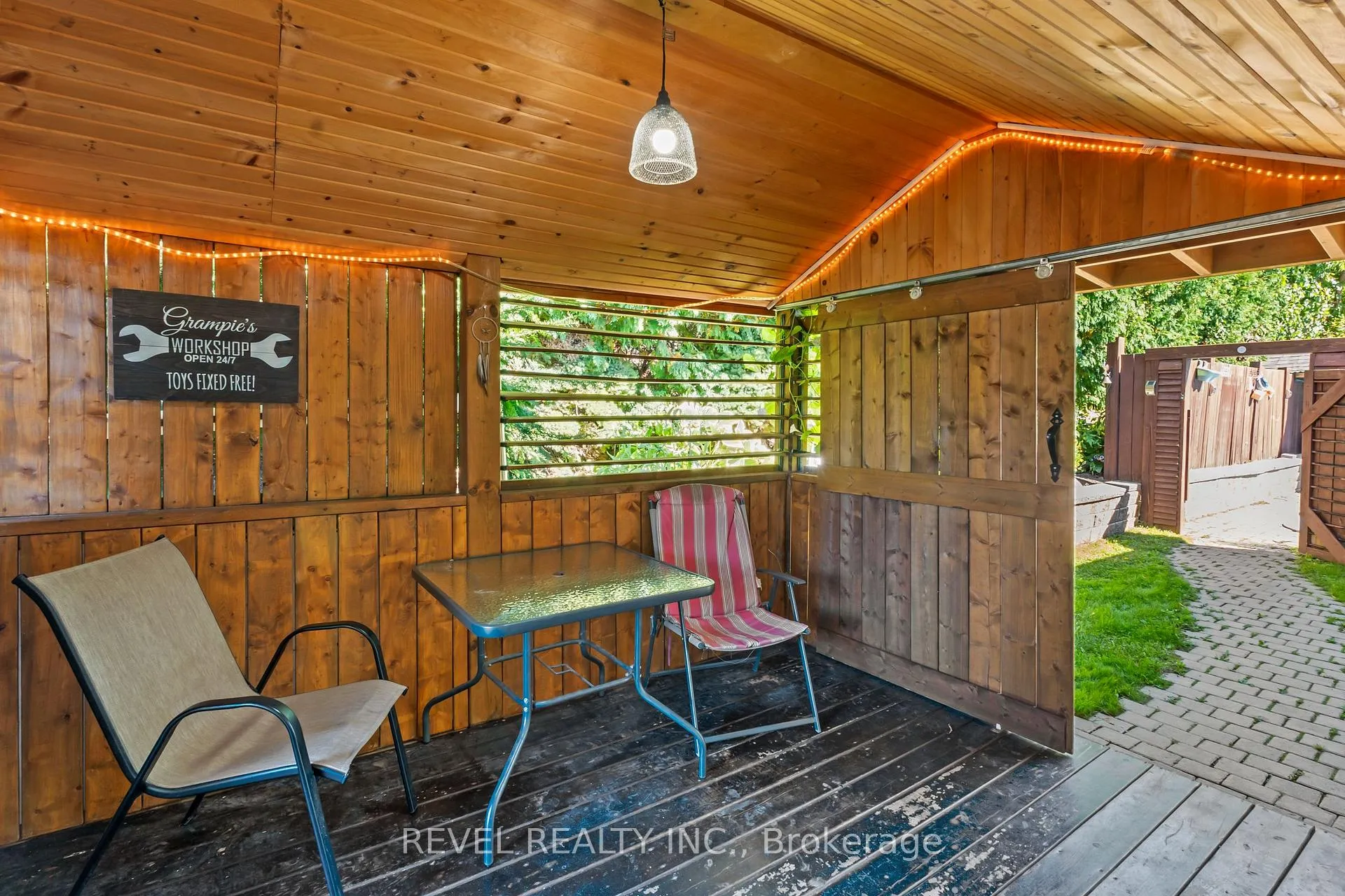 Photo 28 of 441 Crestwood Drive N, Oshawa, O'Neill — HOMEH