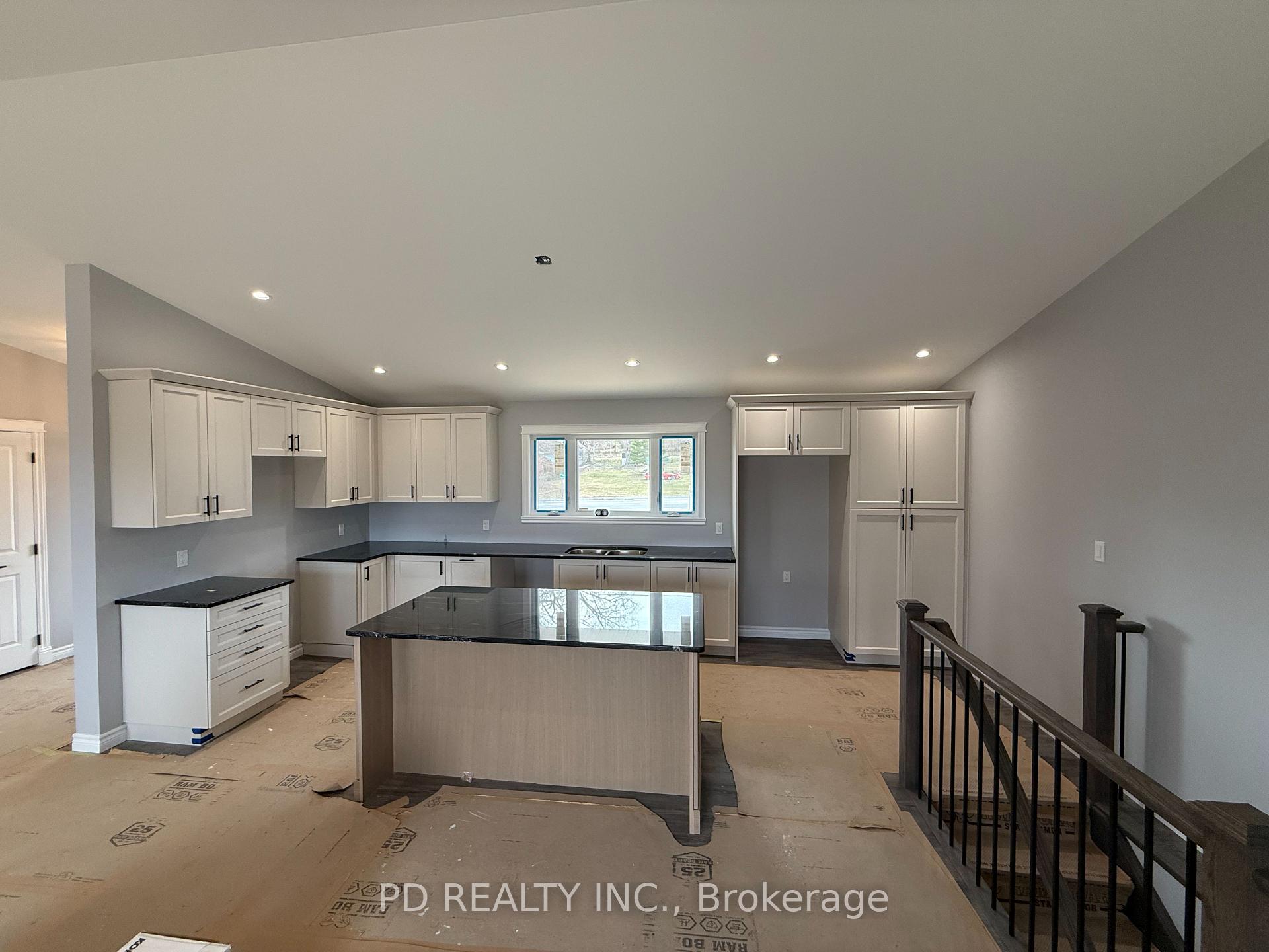 Photo 6 of 2455 Queen Mary Street, Cavan Monaghan, Cavan Twp — HOMEH