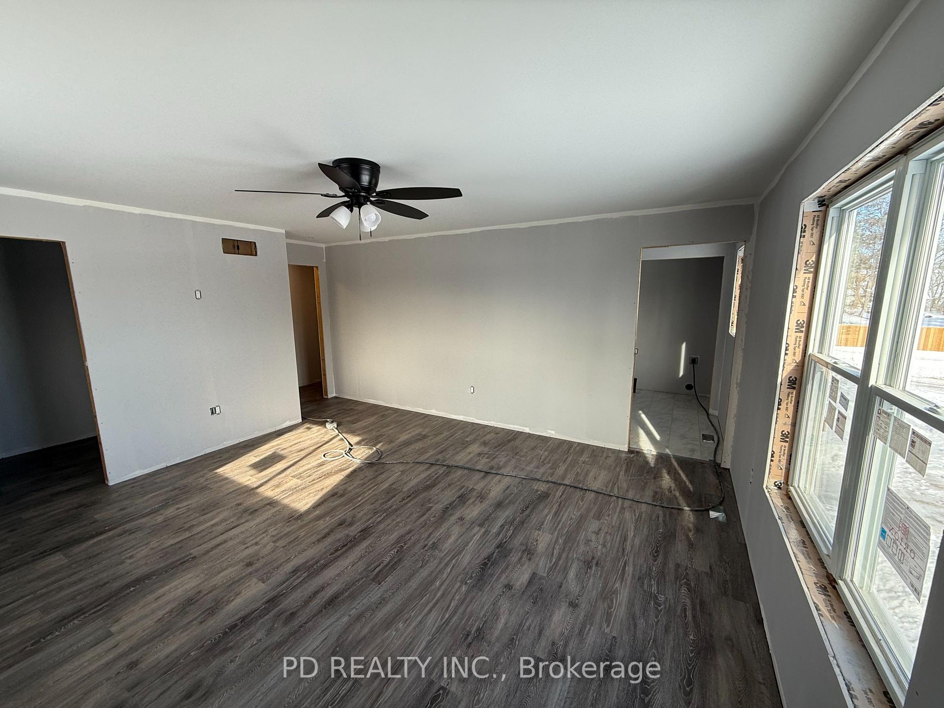 Photo 14 of 2455 Queen Mary Street, Cavan Monaghan, Cavan Twp — HOMEH