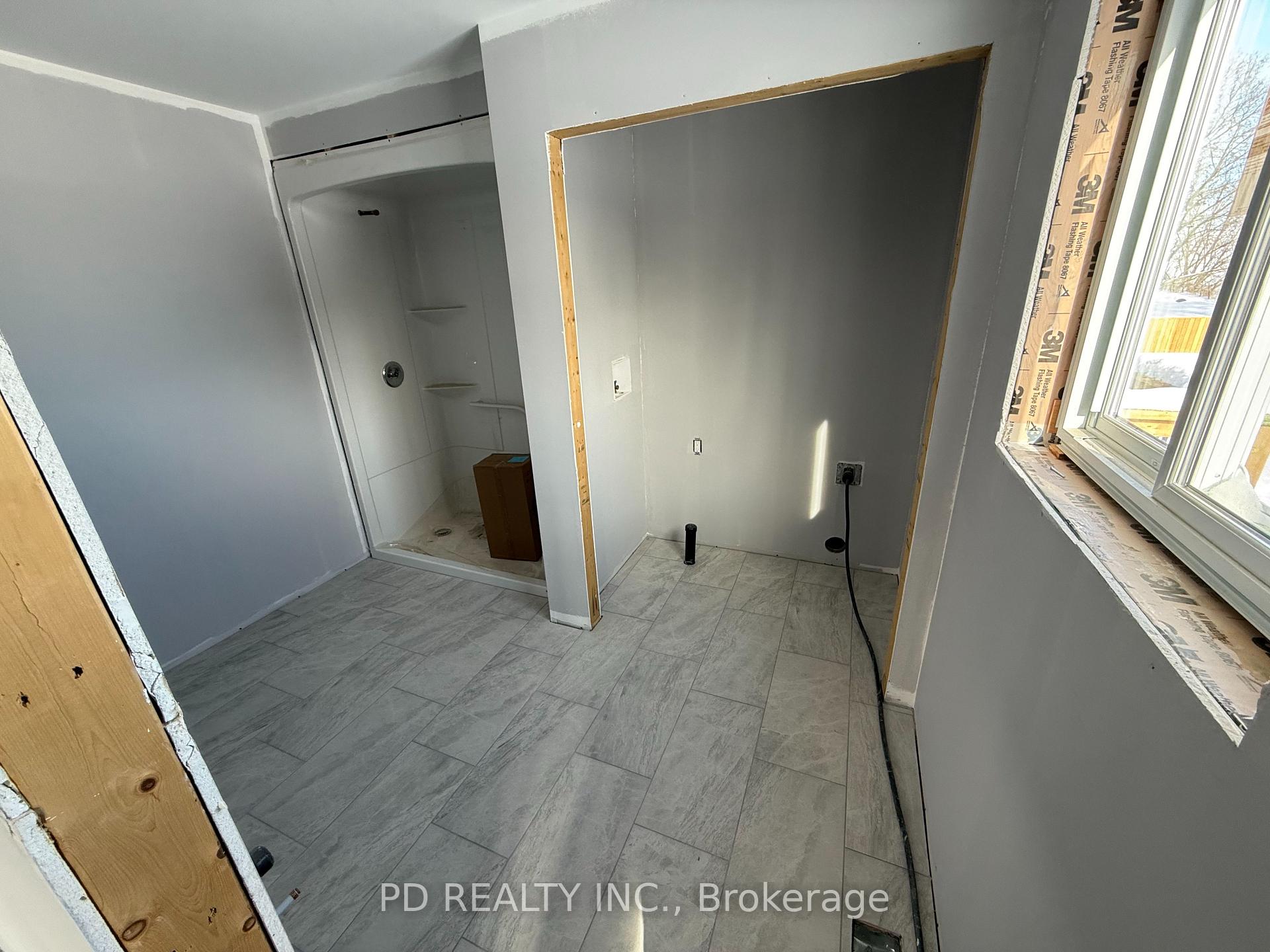 Photo 15 of 2455 Queen Mary Street, Cavan Monaghan, Cavan Twp — HOMEH