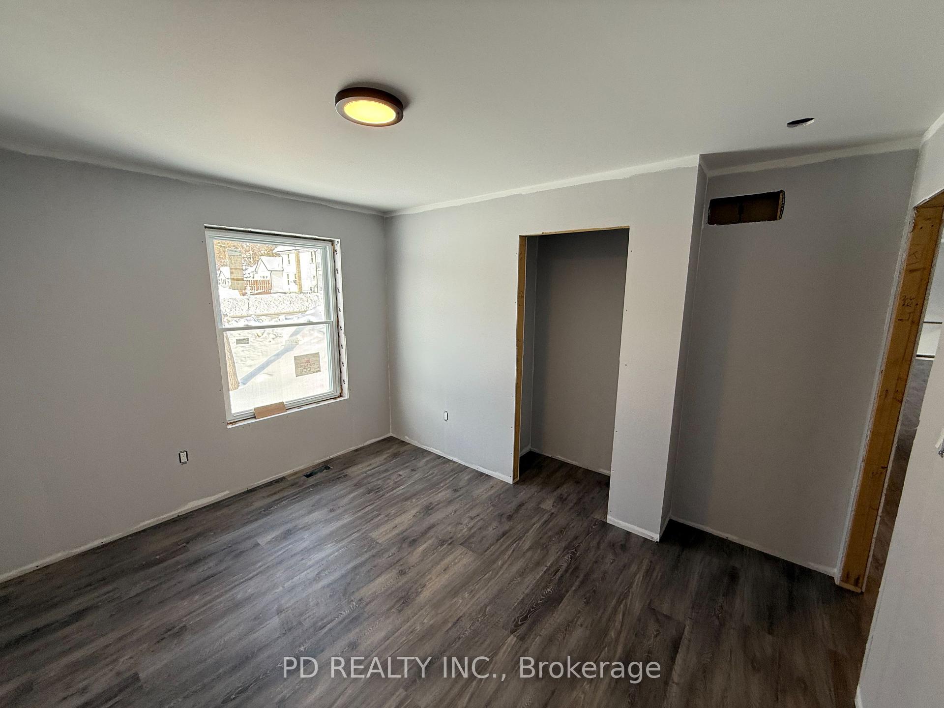 Photo 18 of 2455 Queen Mary Street, Cavan Monaghan, Cavan Twp — HOMEH
