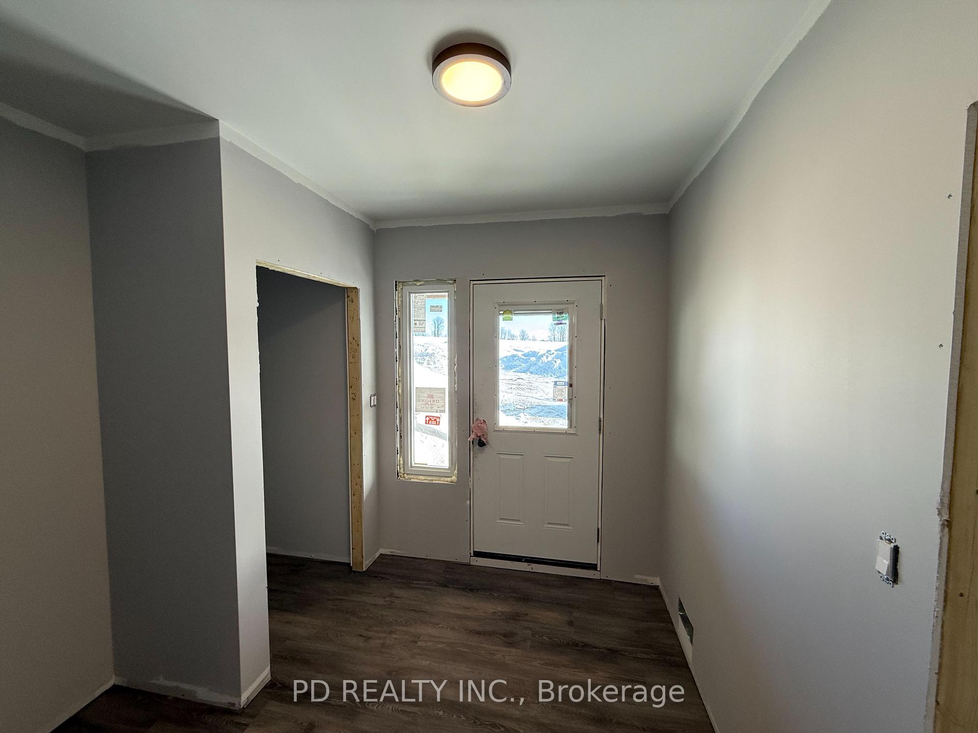 Photo 20 of 2455 Queen Mary Street, Cavan Monaghan, Cavan Twp — HOMEH