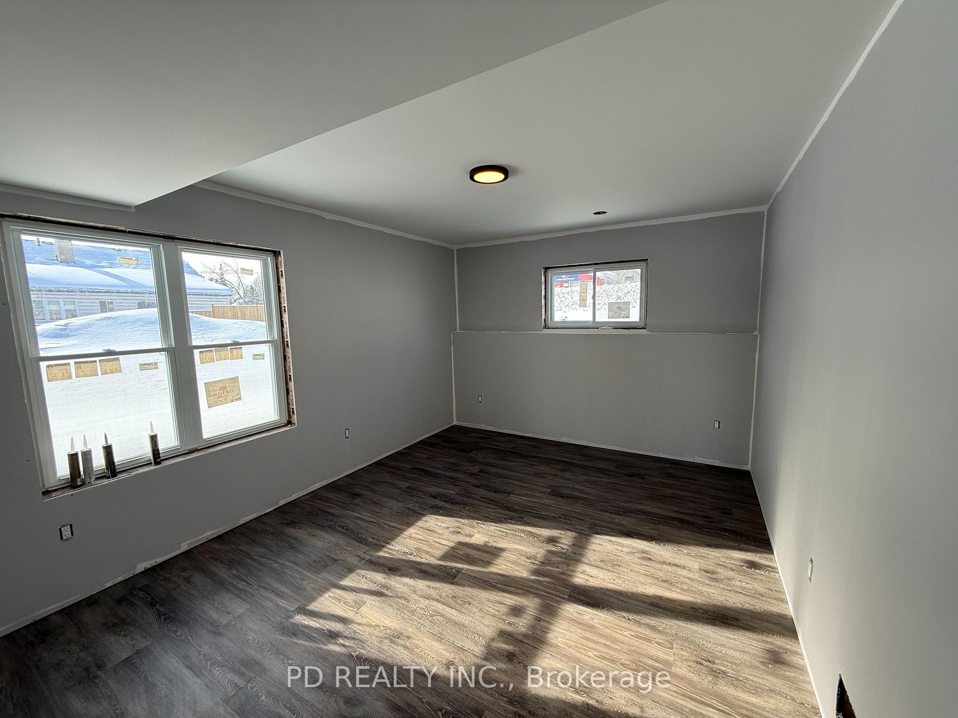Photo 24 of 2455 Queen Mary Street, Cavan Monaghan, Cavan Twp — HOMEH